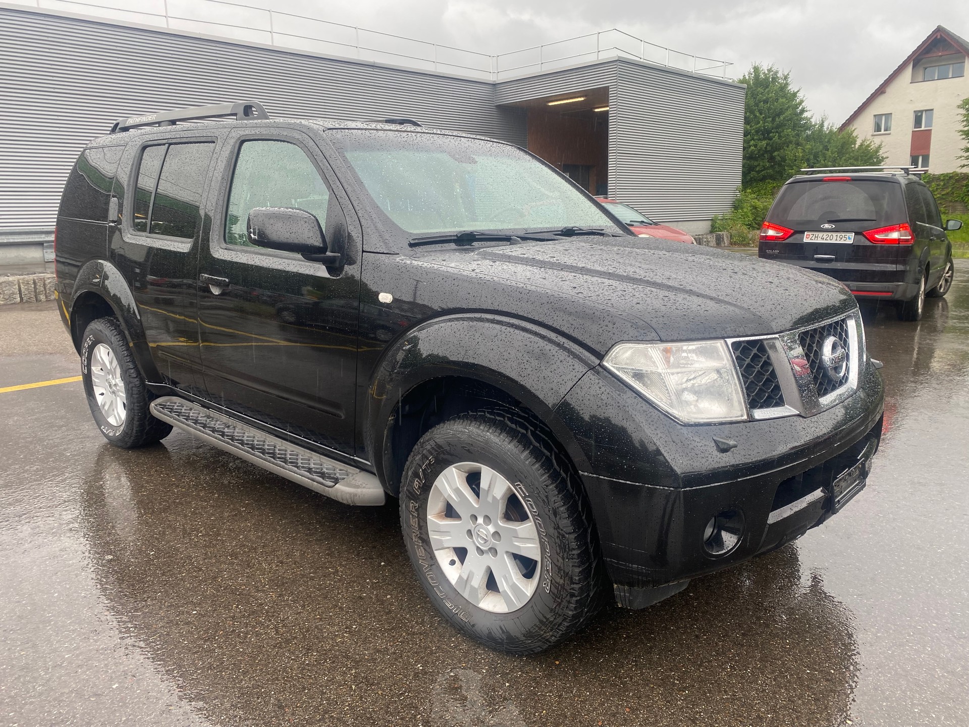 NISSAN PATHFINDER-image-2