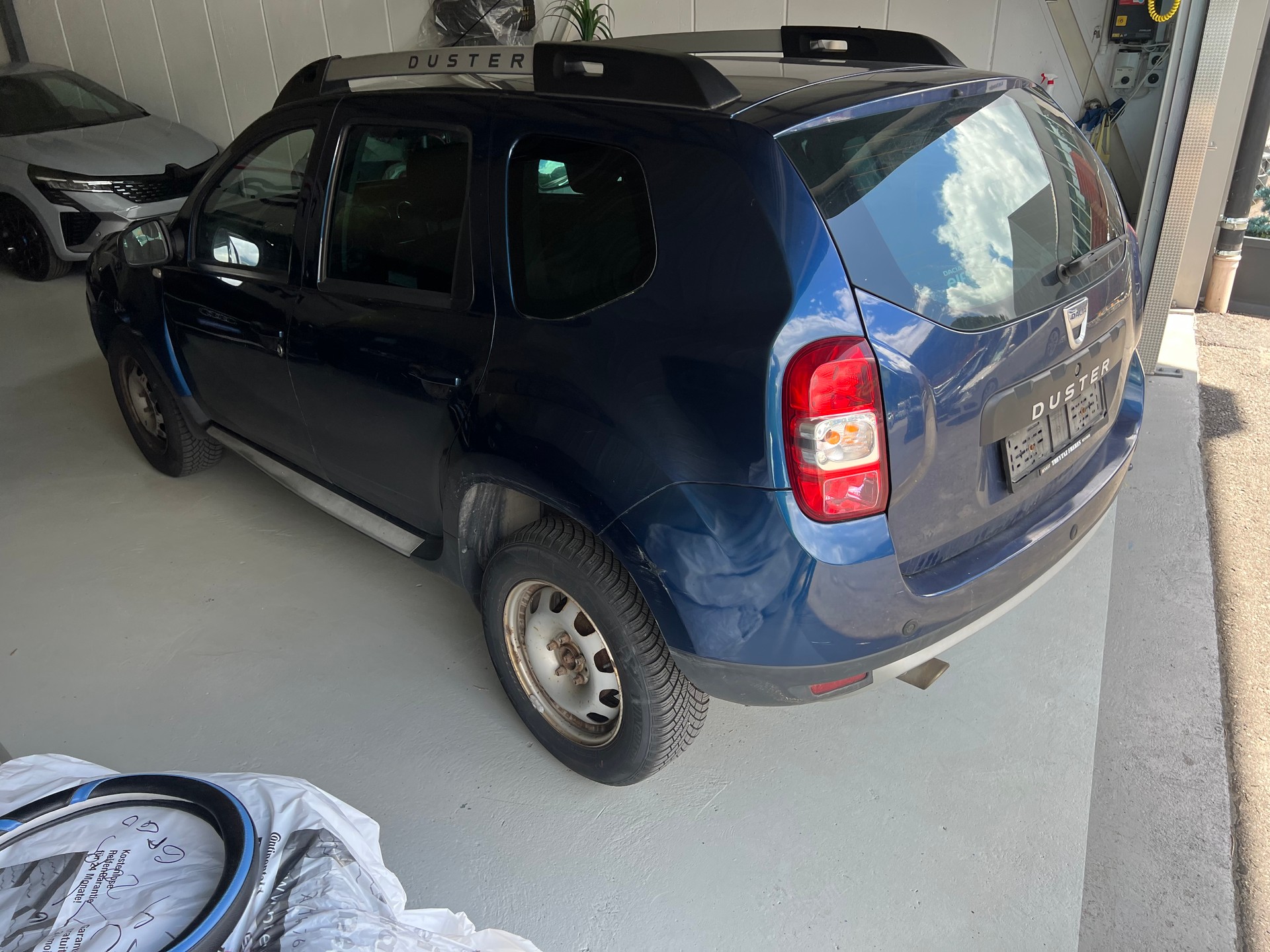 DACIA Duster 1.5 Diesel Lauréate 4x4 ***Euro 6 * Klima * Tempomat ***-image-7