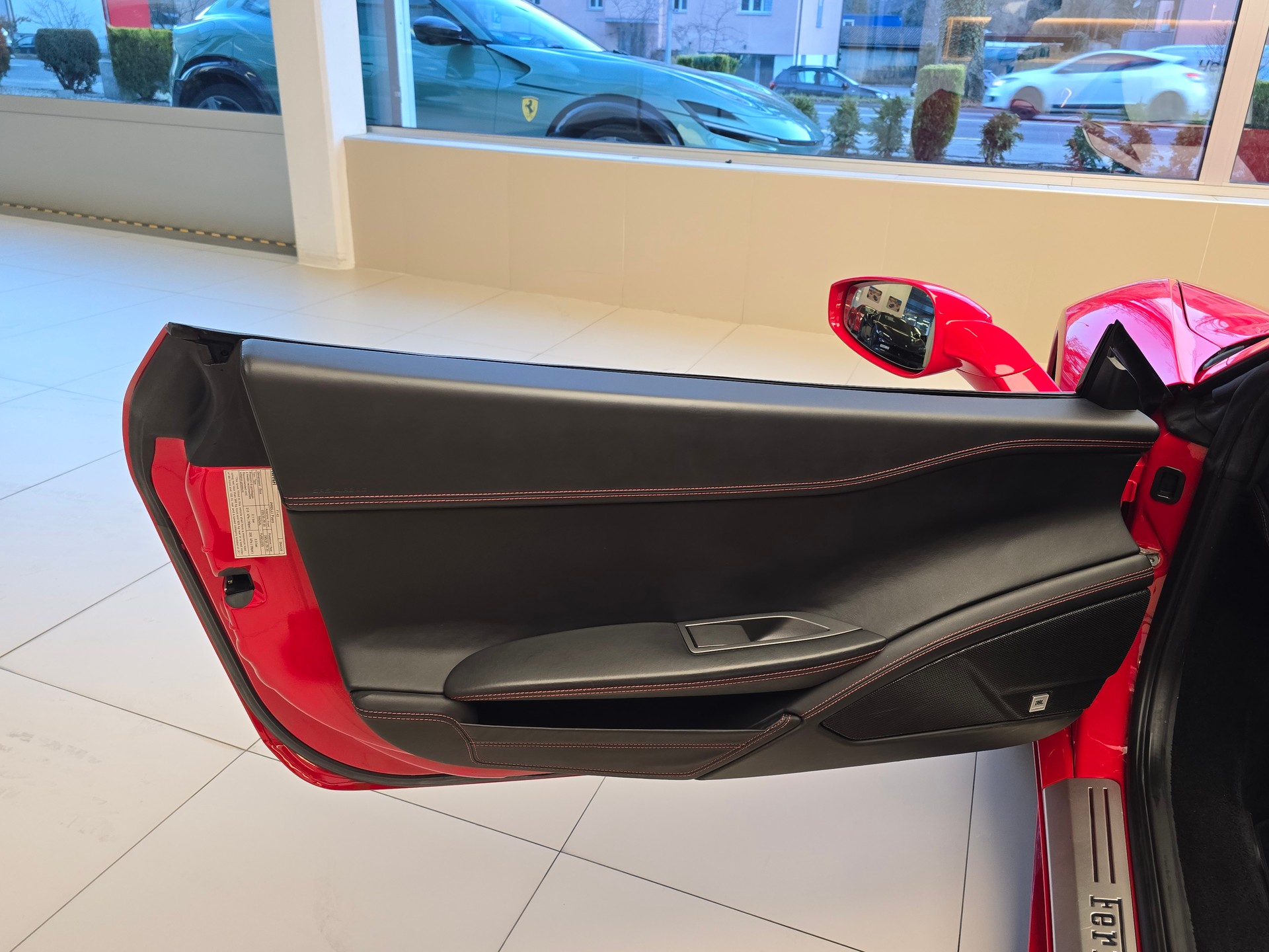 FERRARI 458 Spider Italia 4.5 V8 - Approved Garantie-image-11