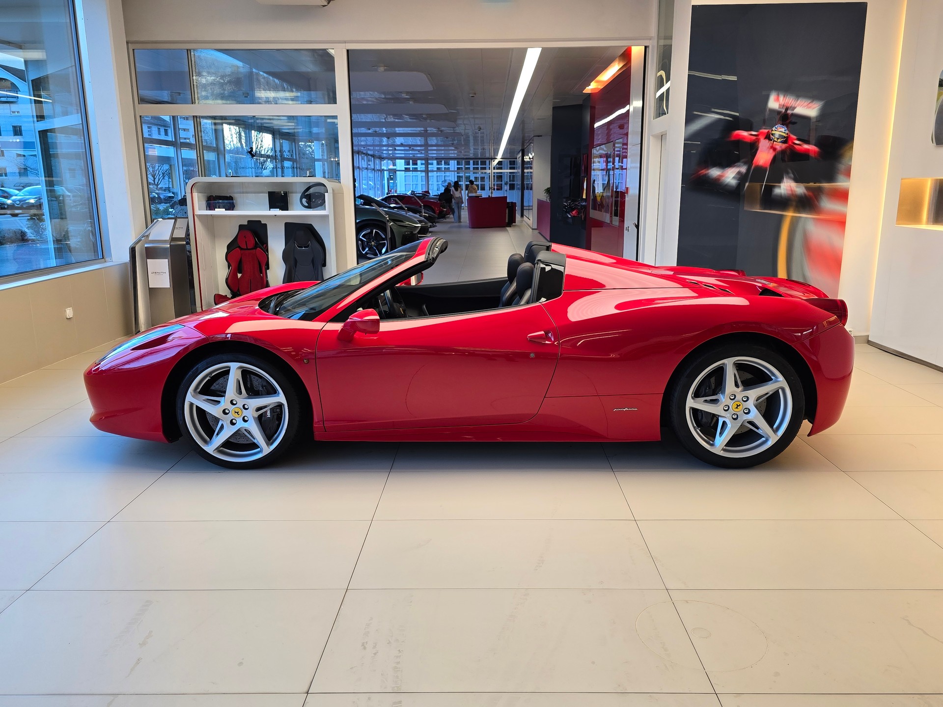 FERRARI 458 Spider Italia 4.5 V8 - Approved Garantie-image-7