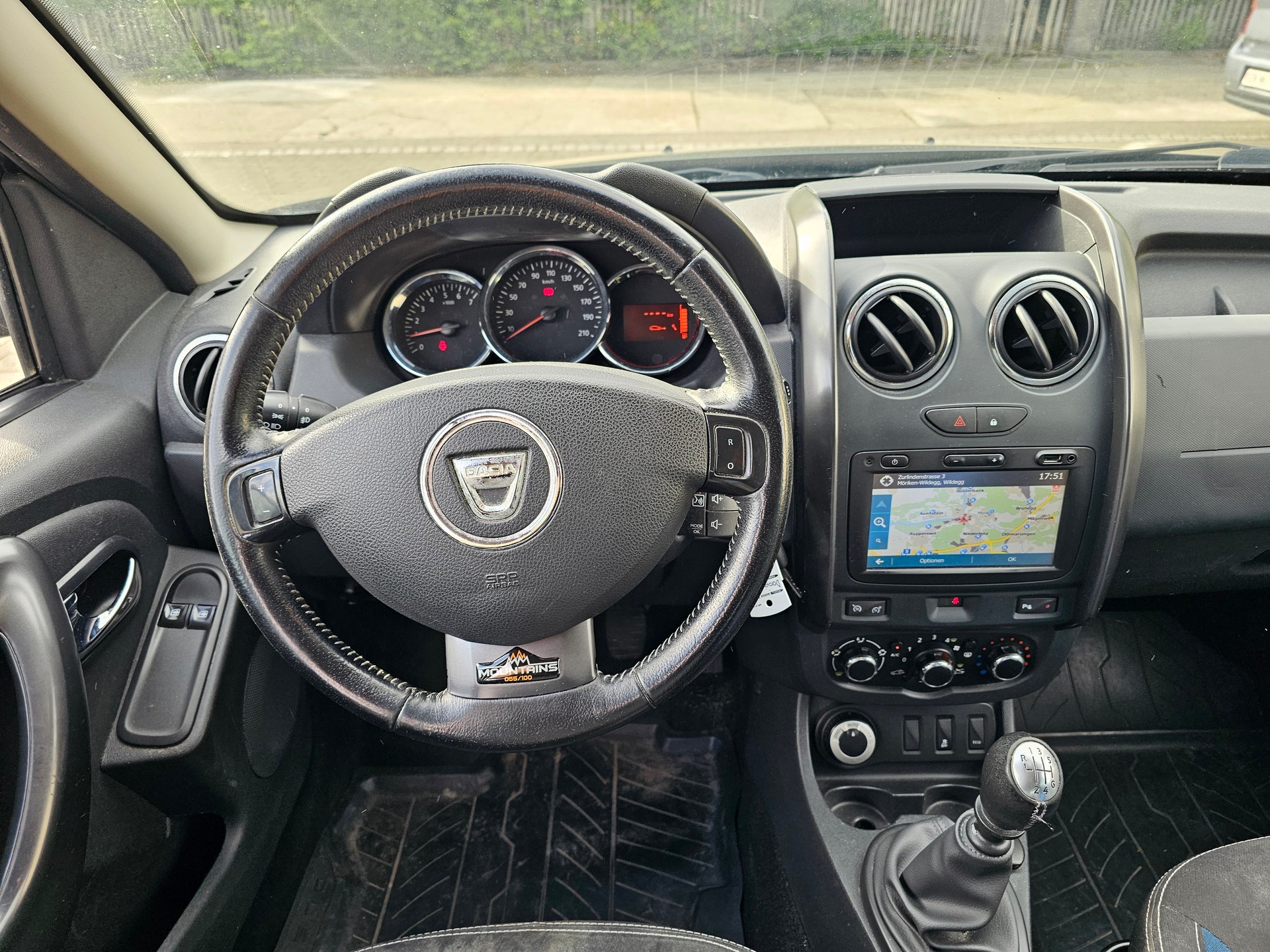 DACIA Duster 1.5 dCi MOUNTAINS Celebration 4x4 055/100-image-13