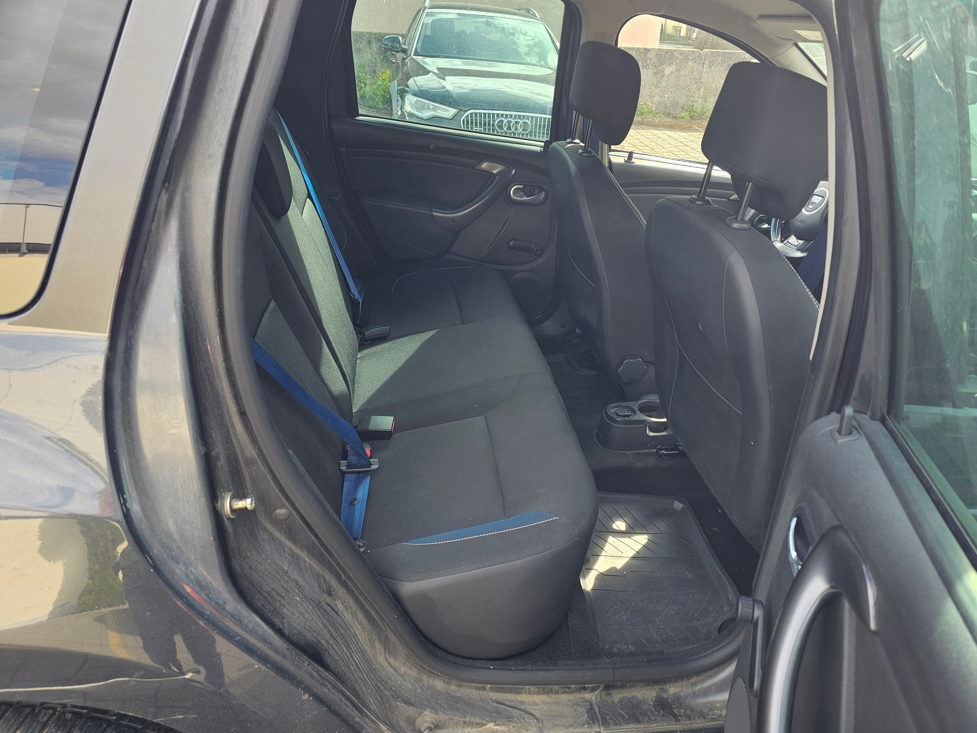 DACIA Duster 1.5 dCi MOUNTAINS Celebration 4x4 055/100-image-11