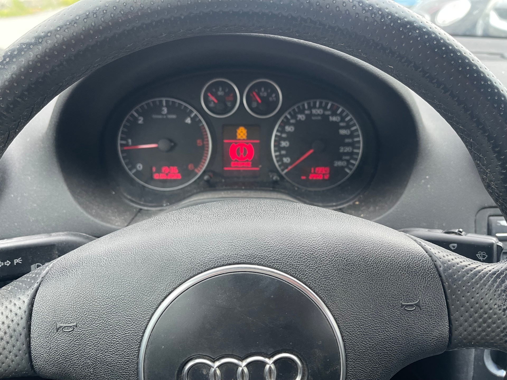 AUDI A3 2.0 TDI Attraction-image-7