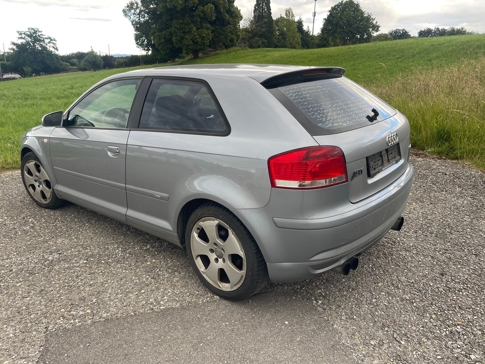 AUDI A3 2.0 TDI Attraction-image-8