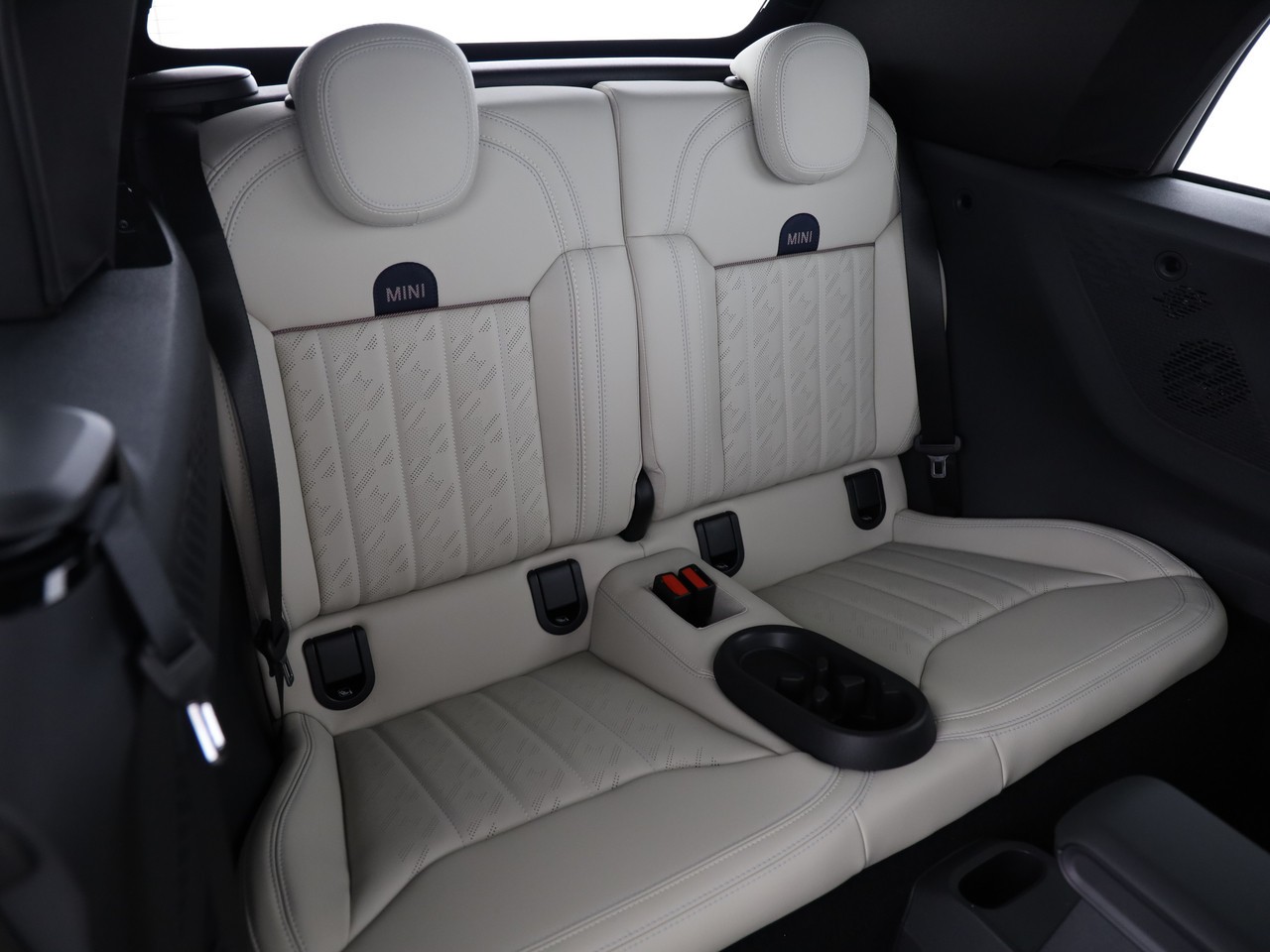 MINI Cooper S Cabriolet DKG-image-11