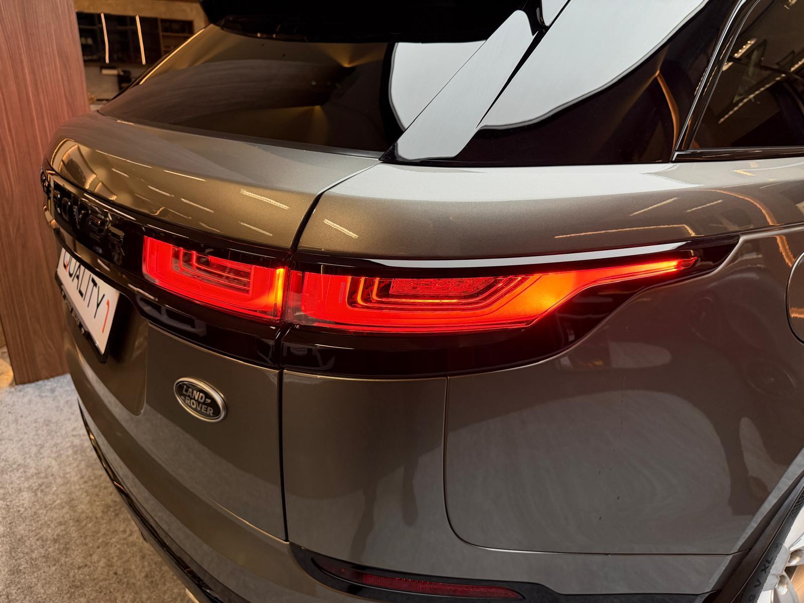 LAND ROVER Range Rover Velar 3.0 I6 R-Dynamic HSE-image-10