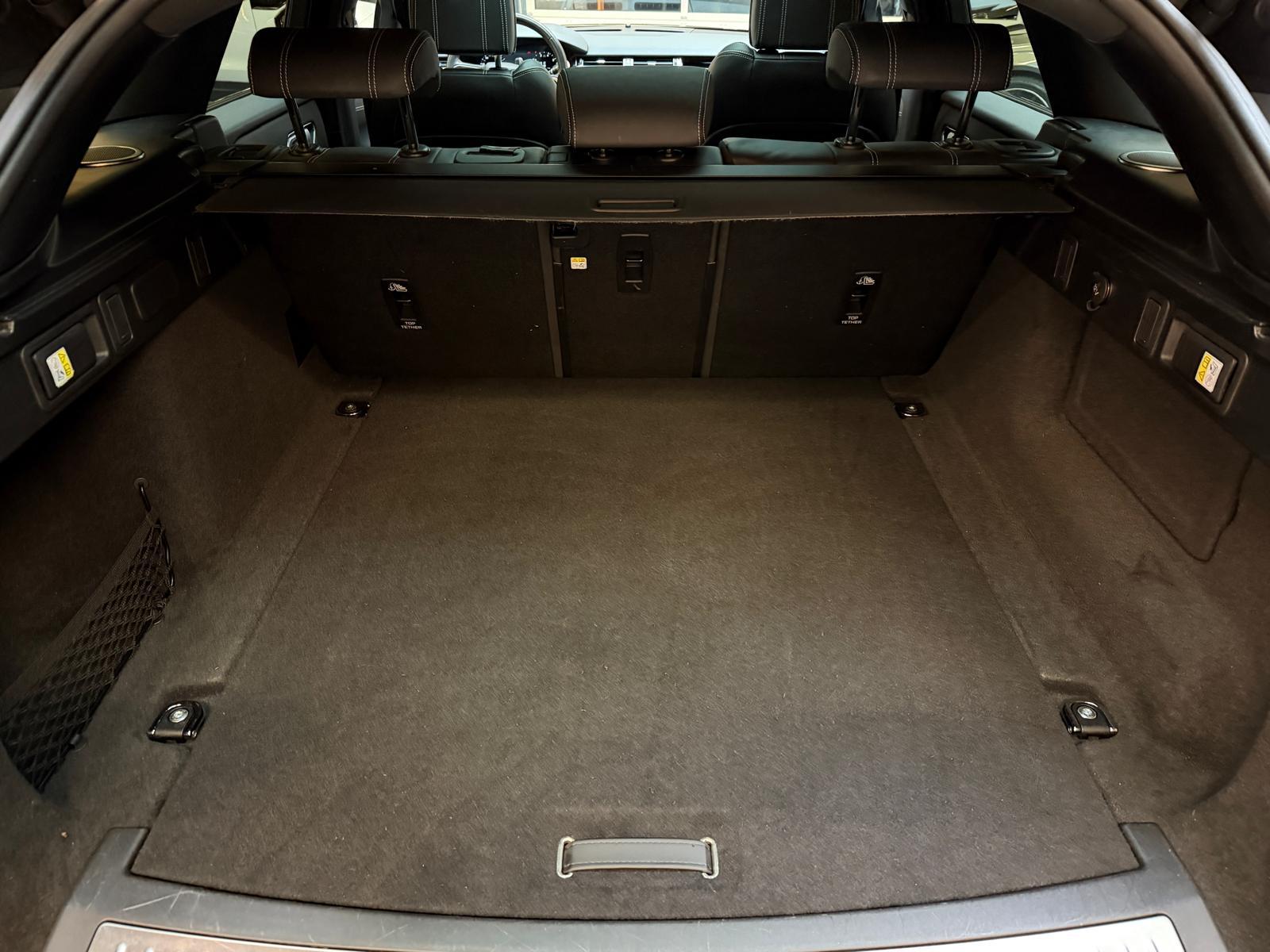LAND ROVER Range Rover Velar 3.0 I6 R-Dynamic HSE-image-19
