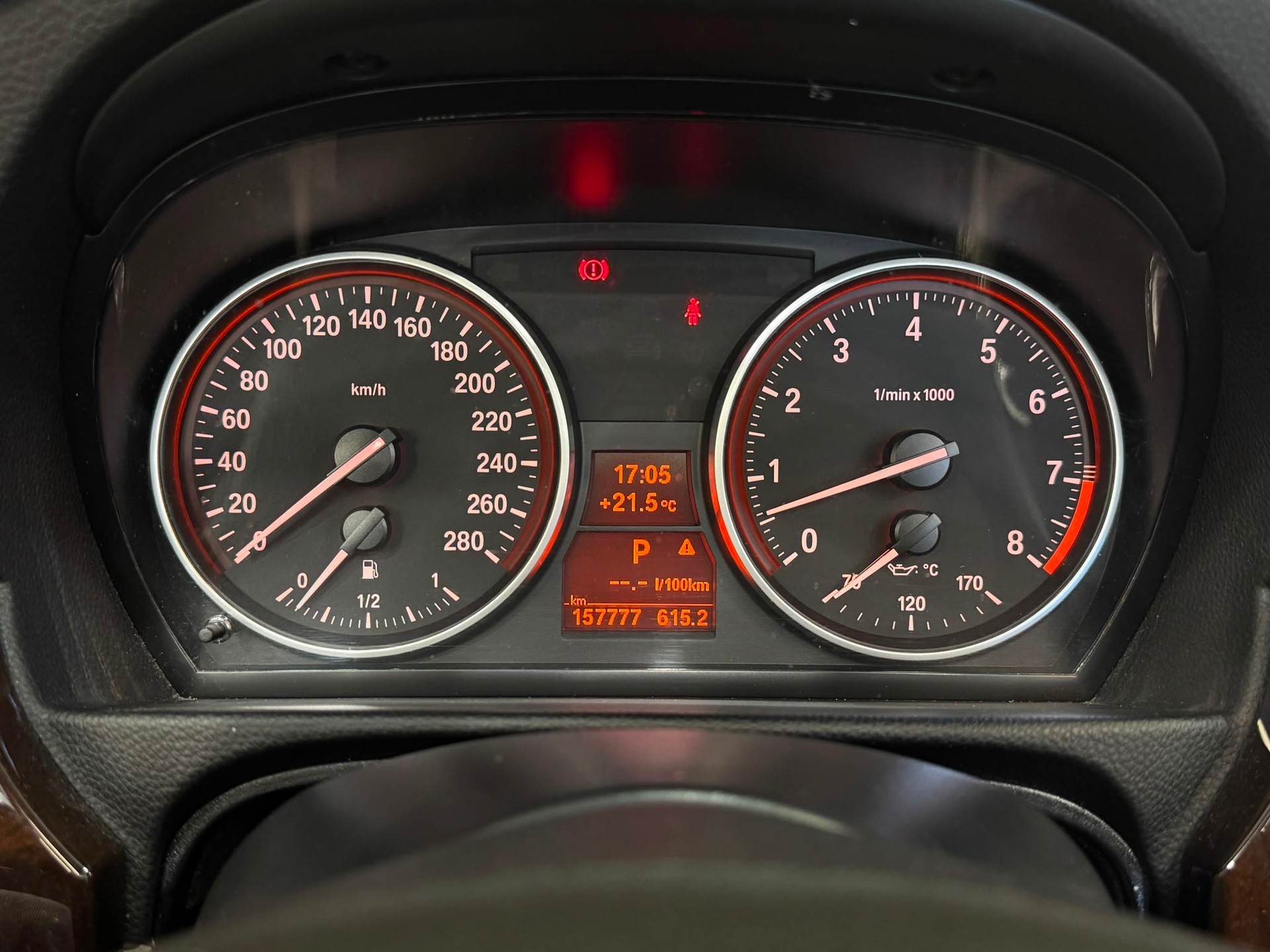 BMW 325i Cabriolet Steptronic-image-16