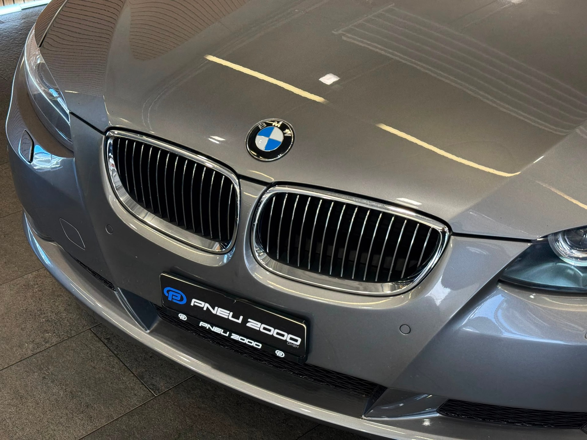 BMW 325i Cabriolet Steptronic-image-3