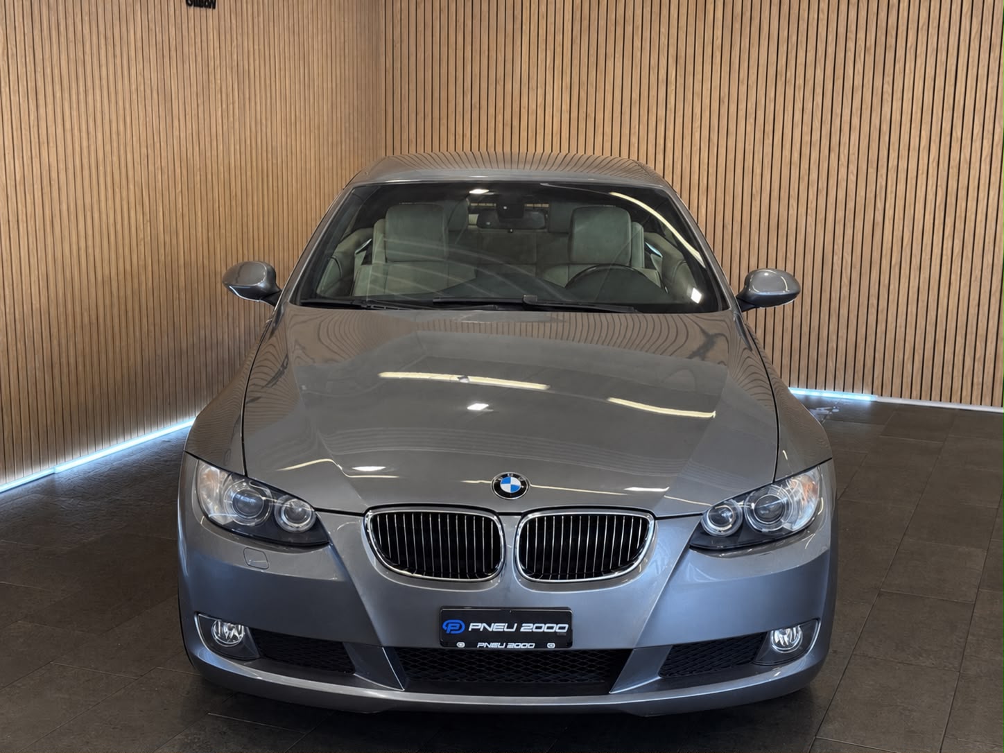 BMW 325i Cabriolet Steptronic-image-2