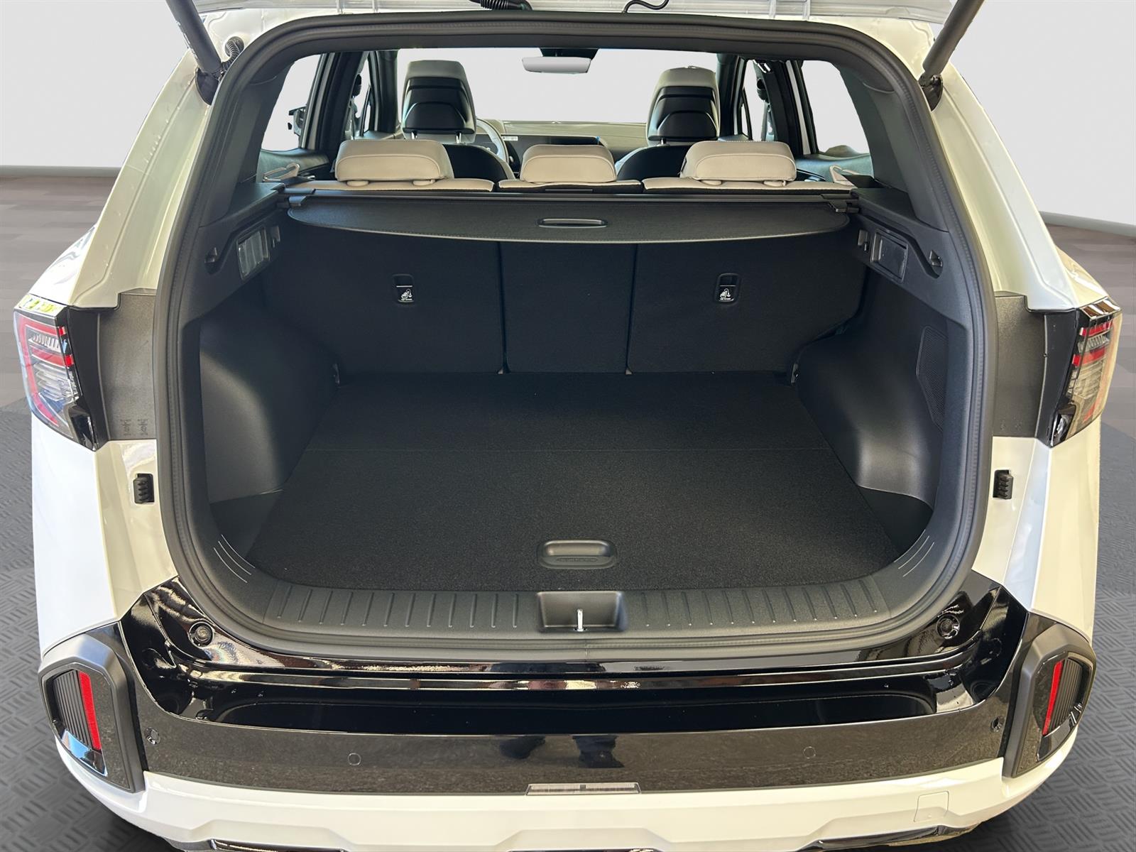 KIA Sportage 1.6 T-GDi Hybrid GT-Line-image-4