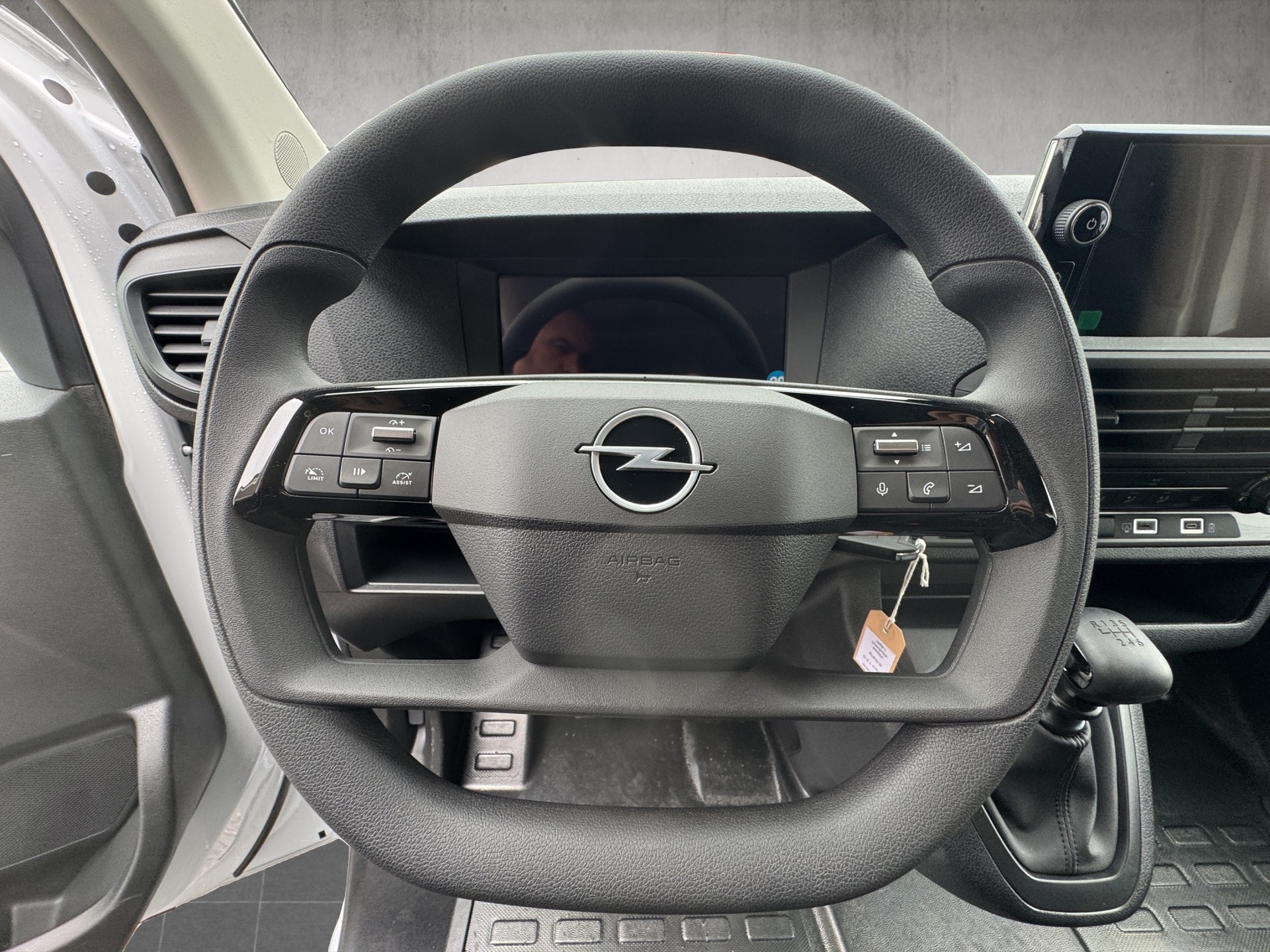 OPEL Vivaro Cargo 1.5 D 120 Energize Your Business S/S-image-12