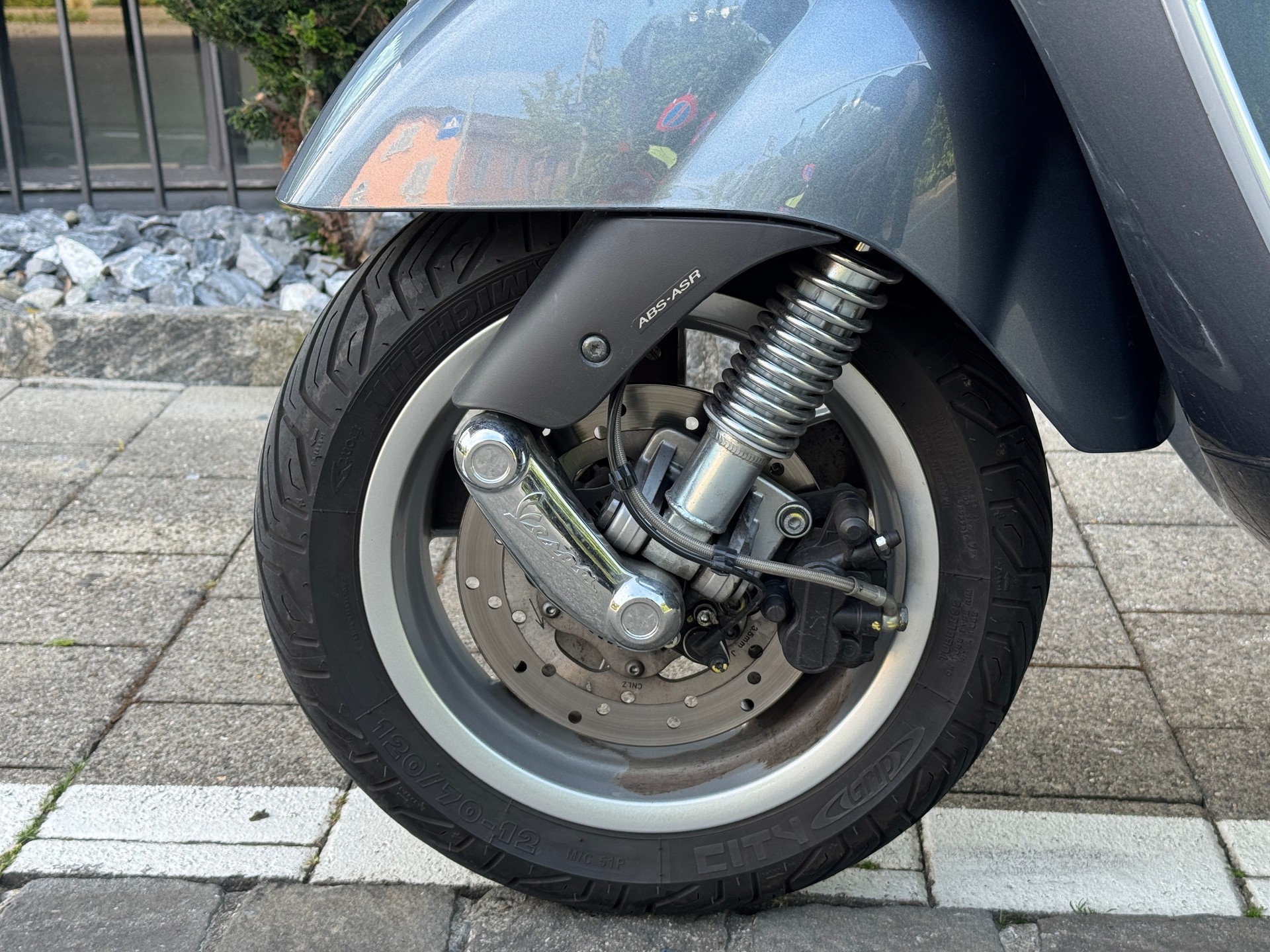PIAGGIO Vespa GTS 300 i.e ABS-showroom-element-3