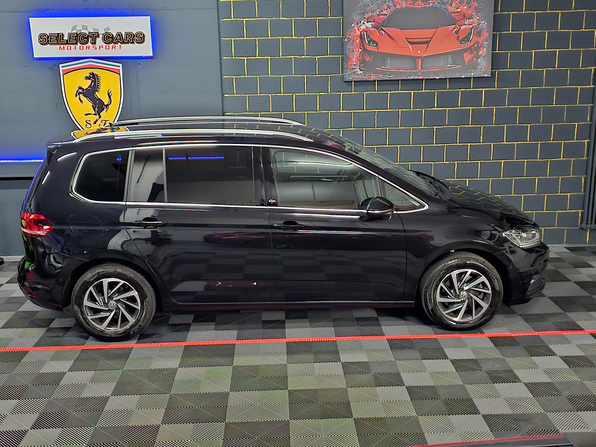 VW Touran 1.4 TSI BlueMotion Technology Sound DSG-image-4