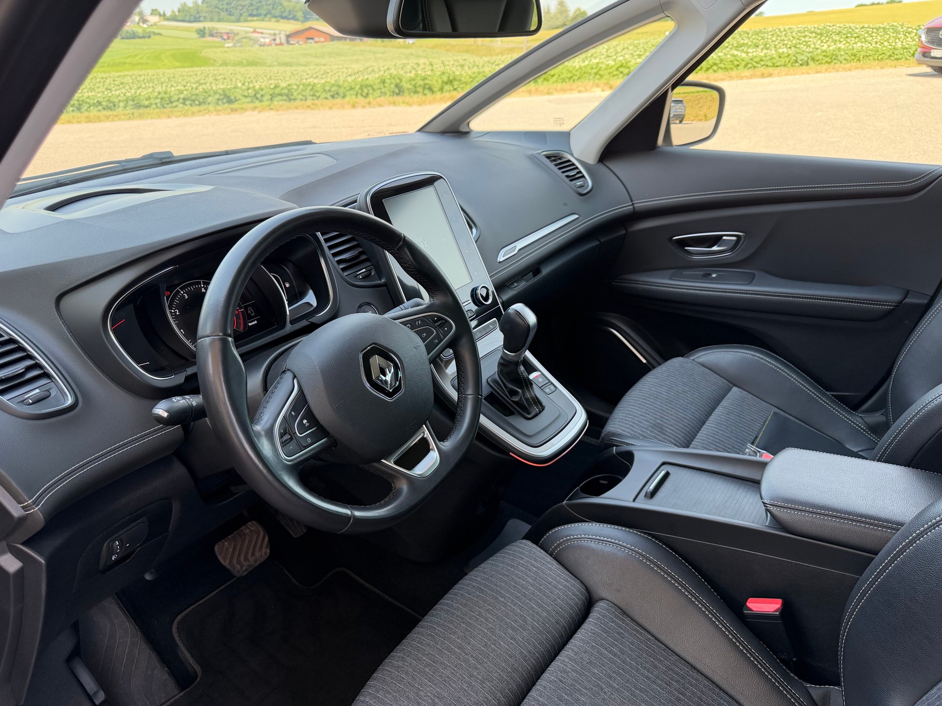 RENAULT Scénic 1.3 16V Turbo Intens EDC-image-7