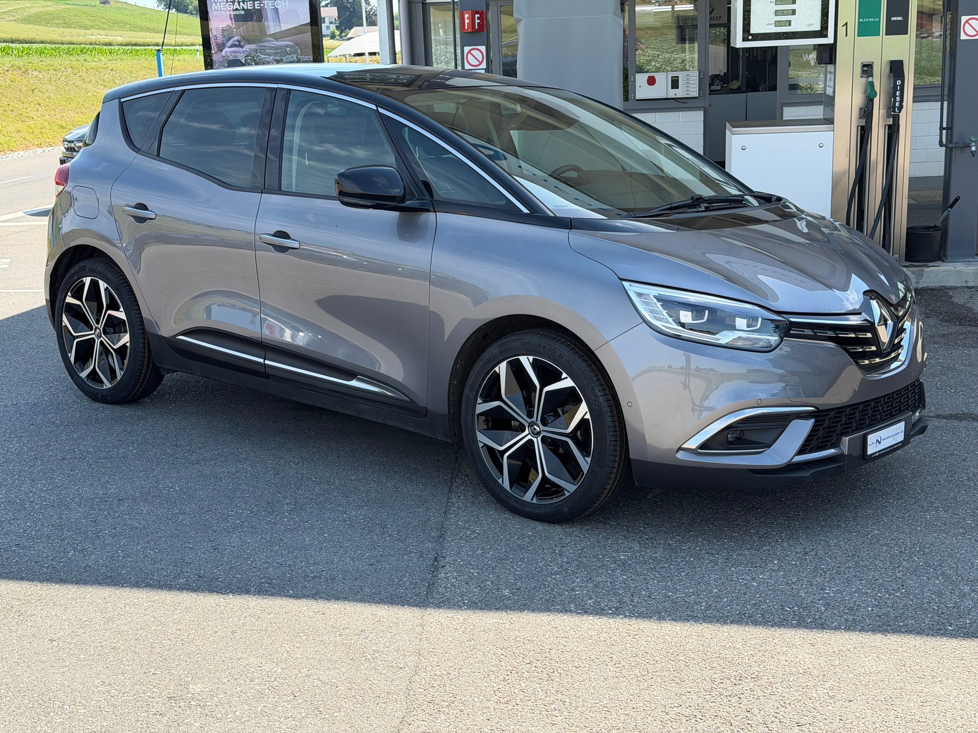 RENAULT Scénic 1.3 16V Turbo Intens EDC-image-2
