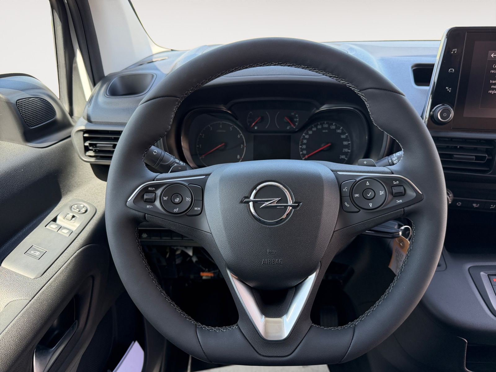 OPEL Combo Cargo 1.5-image-10