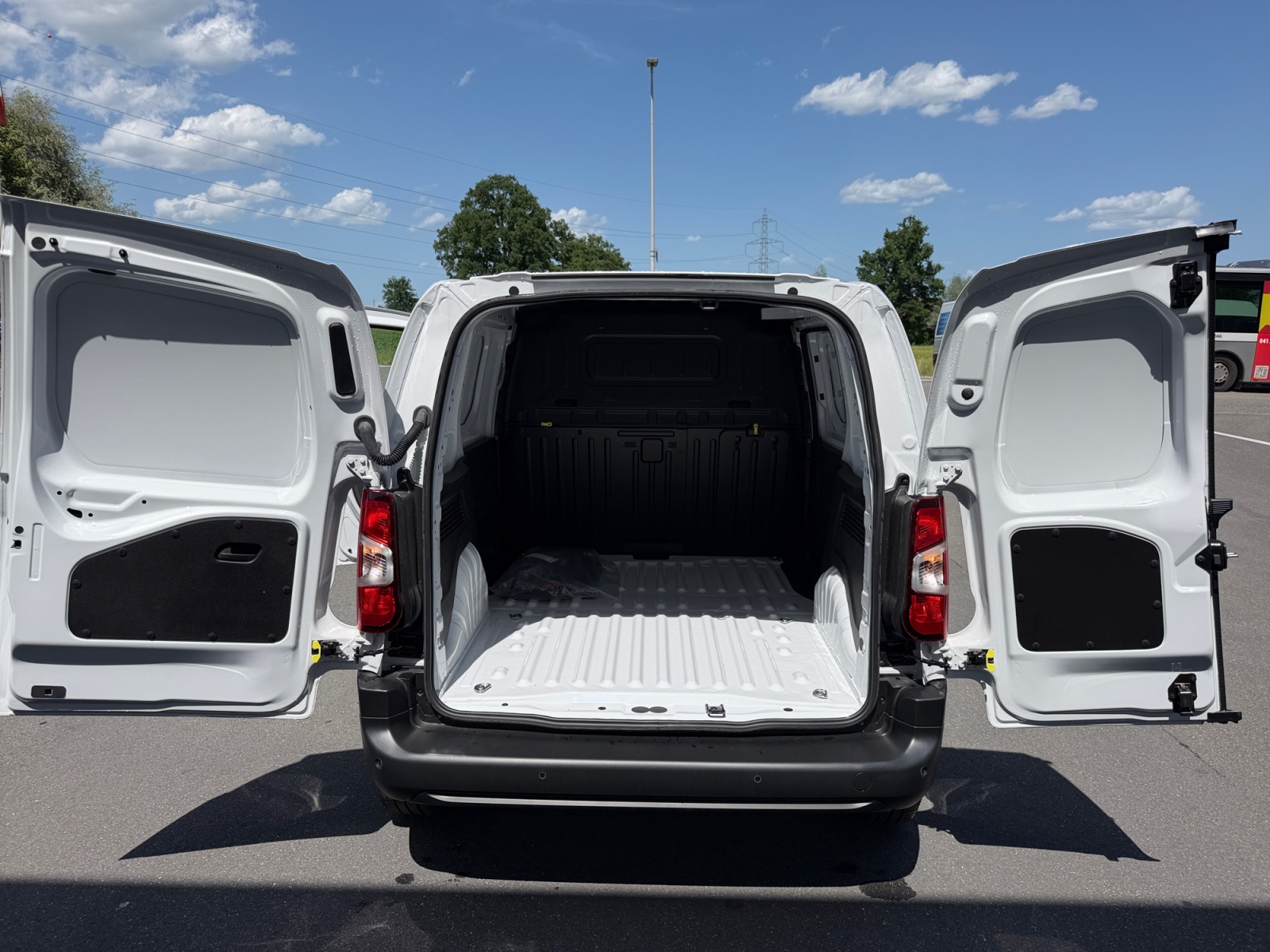 OPEL Combo Cargo 1.5-image-6