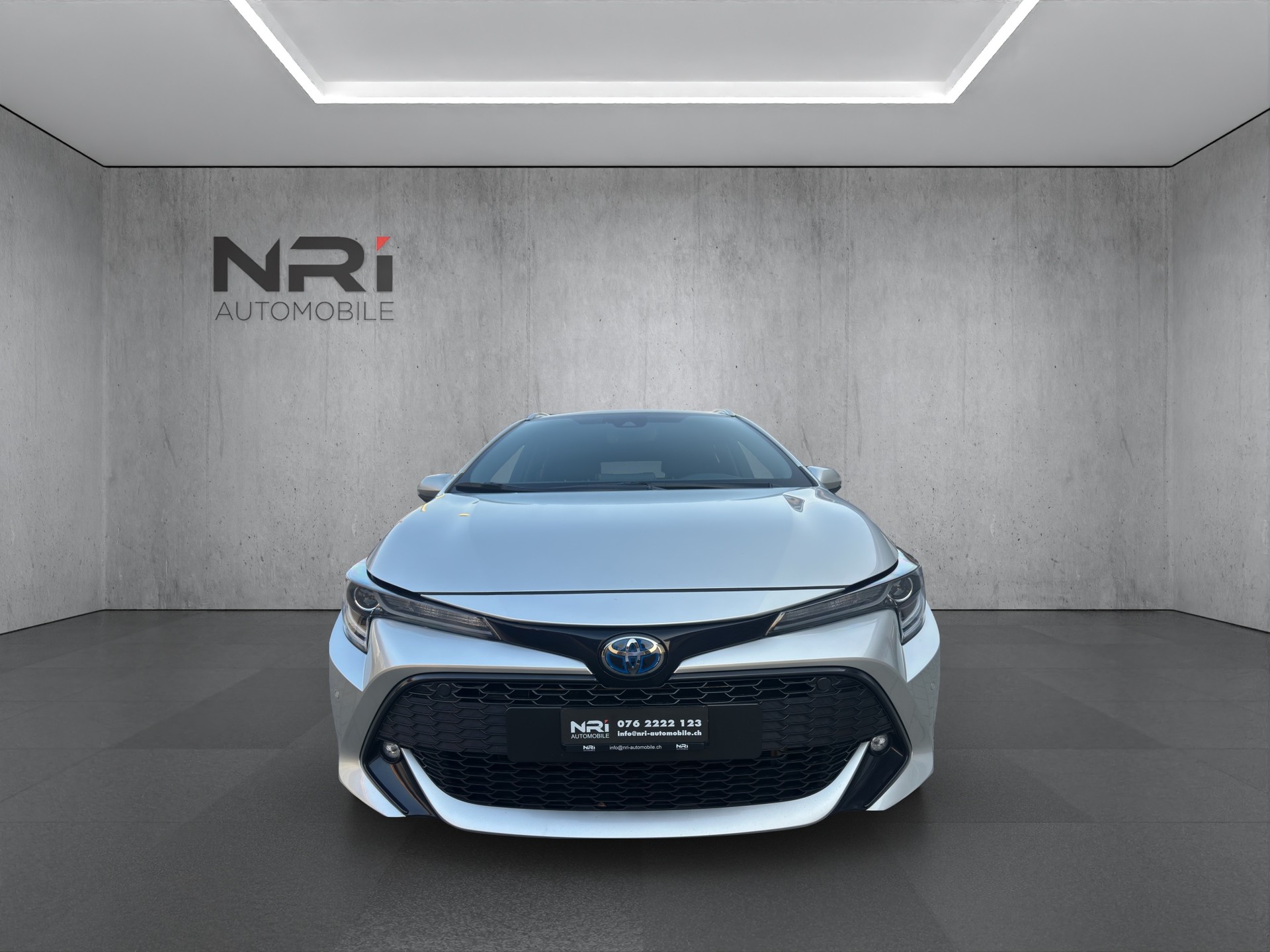TOYOTA Corolla Touring Sports 2.0 HSD Trend-image-1
