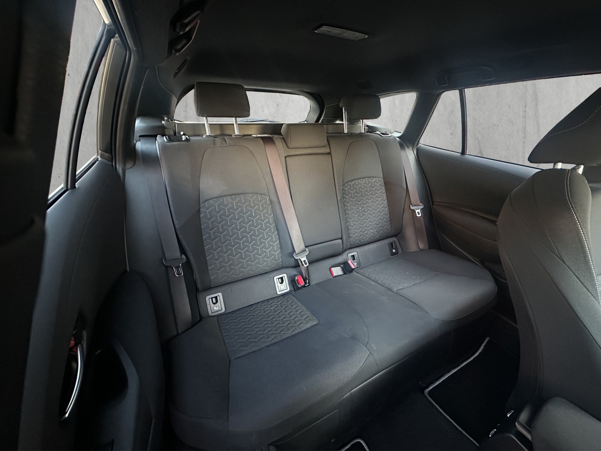 TOYOTA Corolla Touring Sports 2.0 HSD Trend-image-12