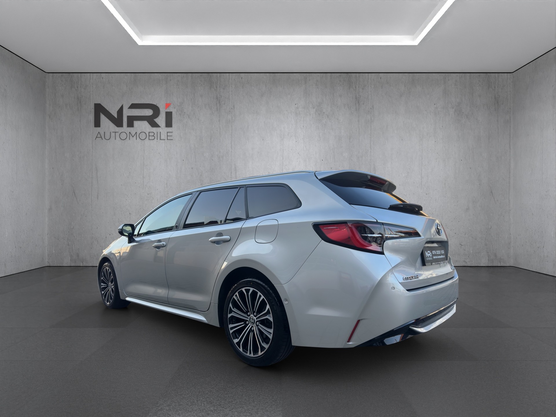 TOYOTA Corolla Touring Sports 2.0 HSD Trend-image-6