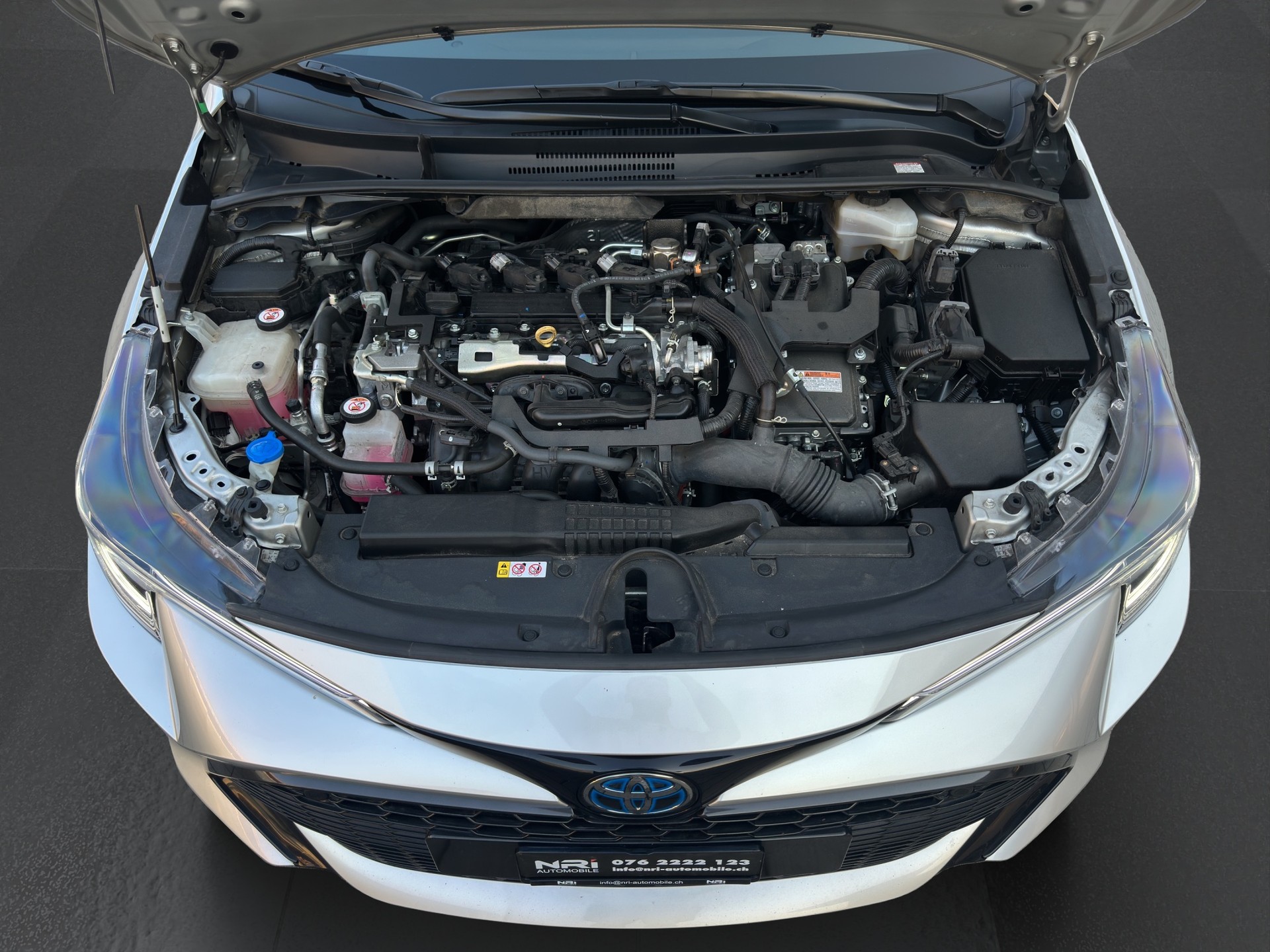 TOYOTA Corolla Touring Sports 2.0 HSD Trend-image-17