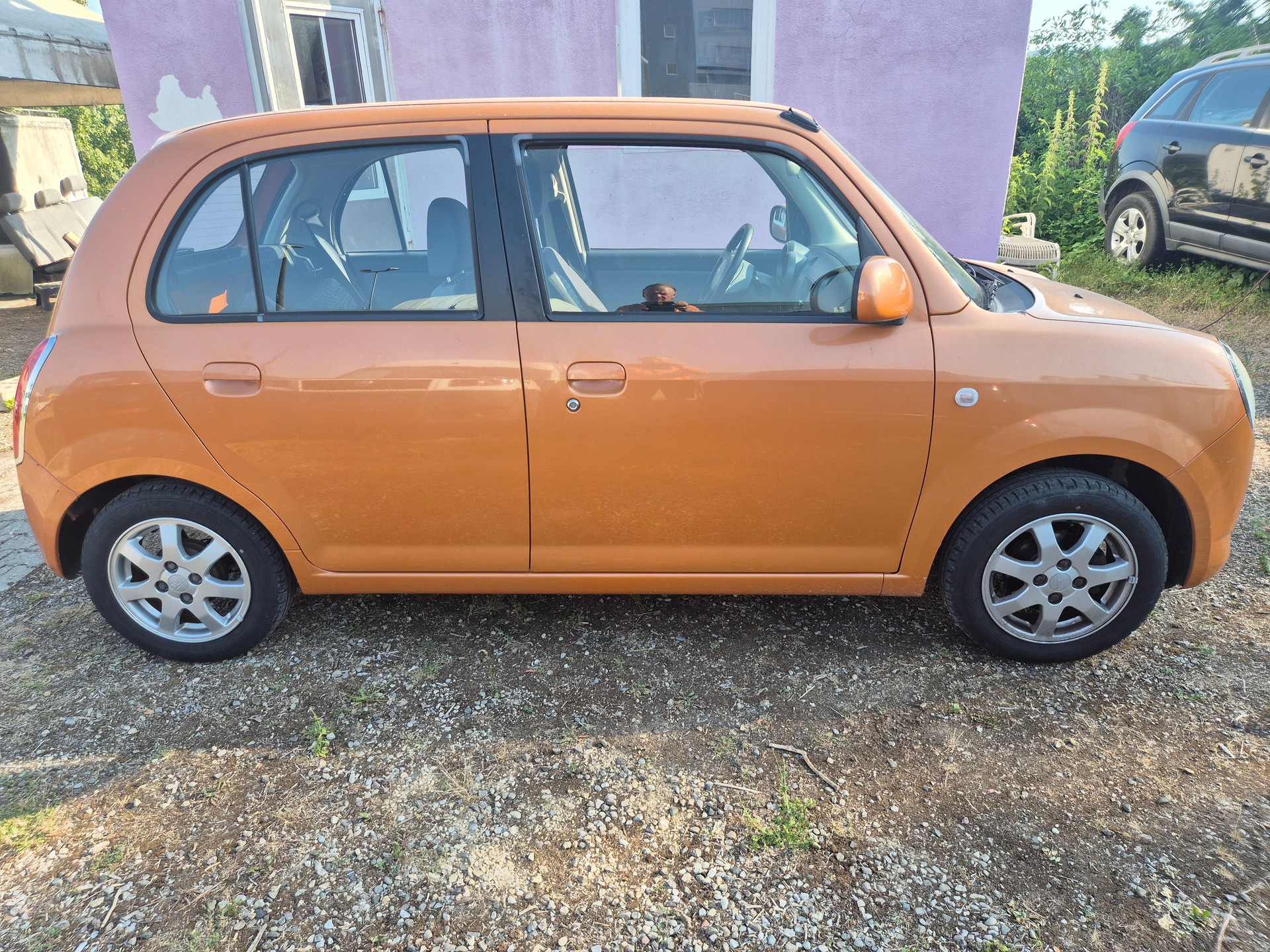 DAIHATSU Trevis 1.0-image-4