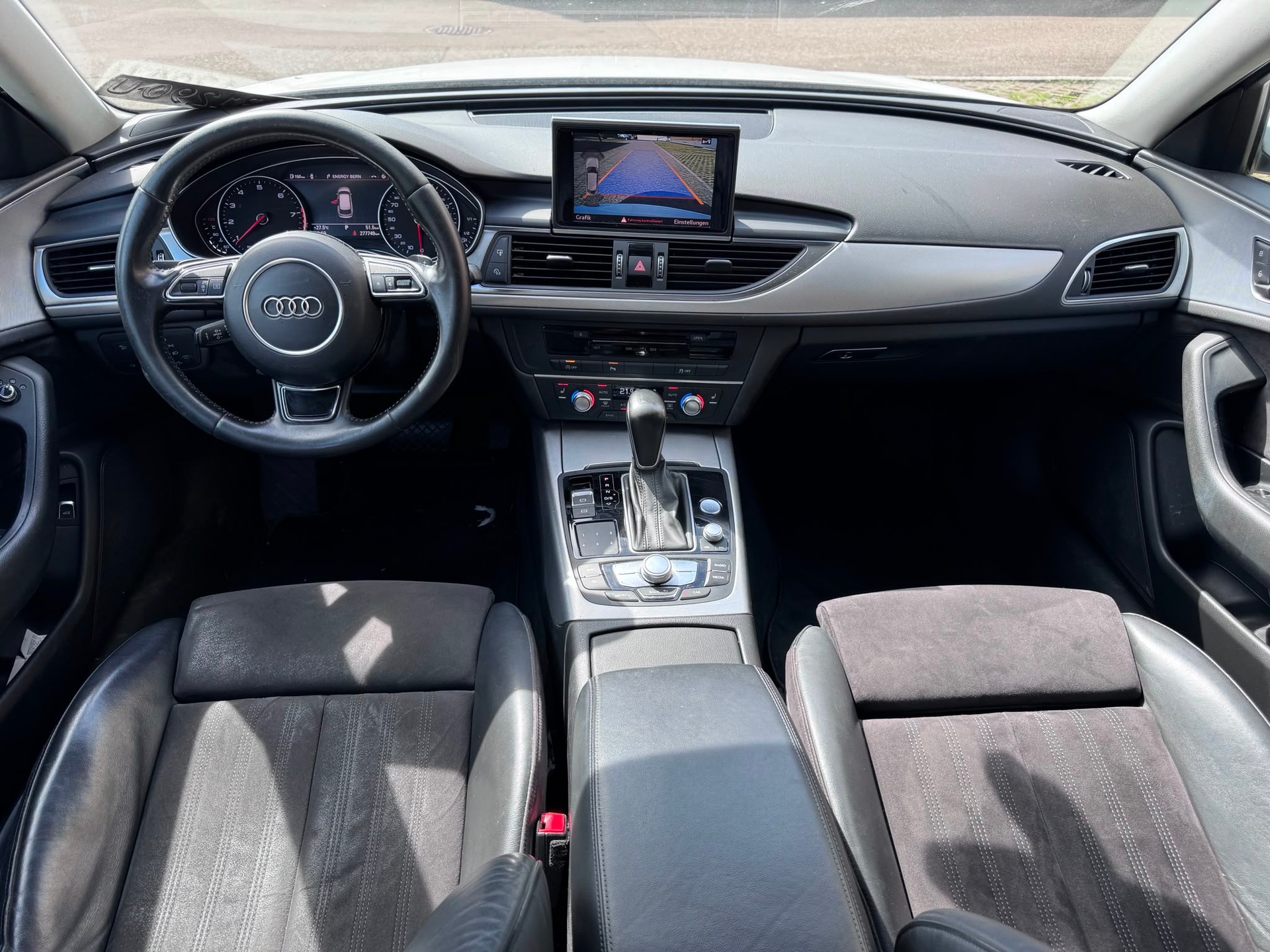 AUDI A6 Avant 2.0 TFSI S-tronic-image-8