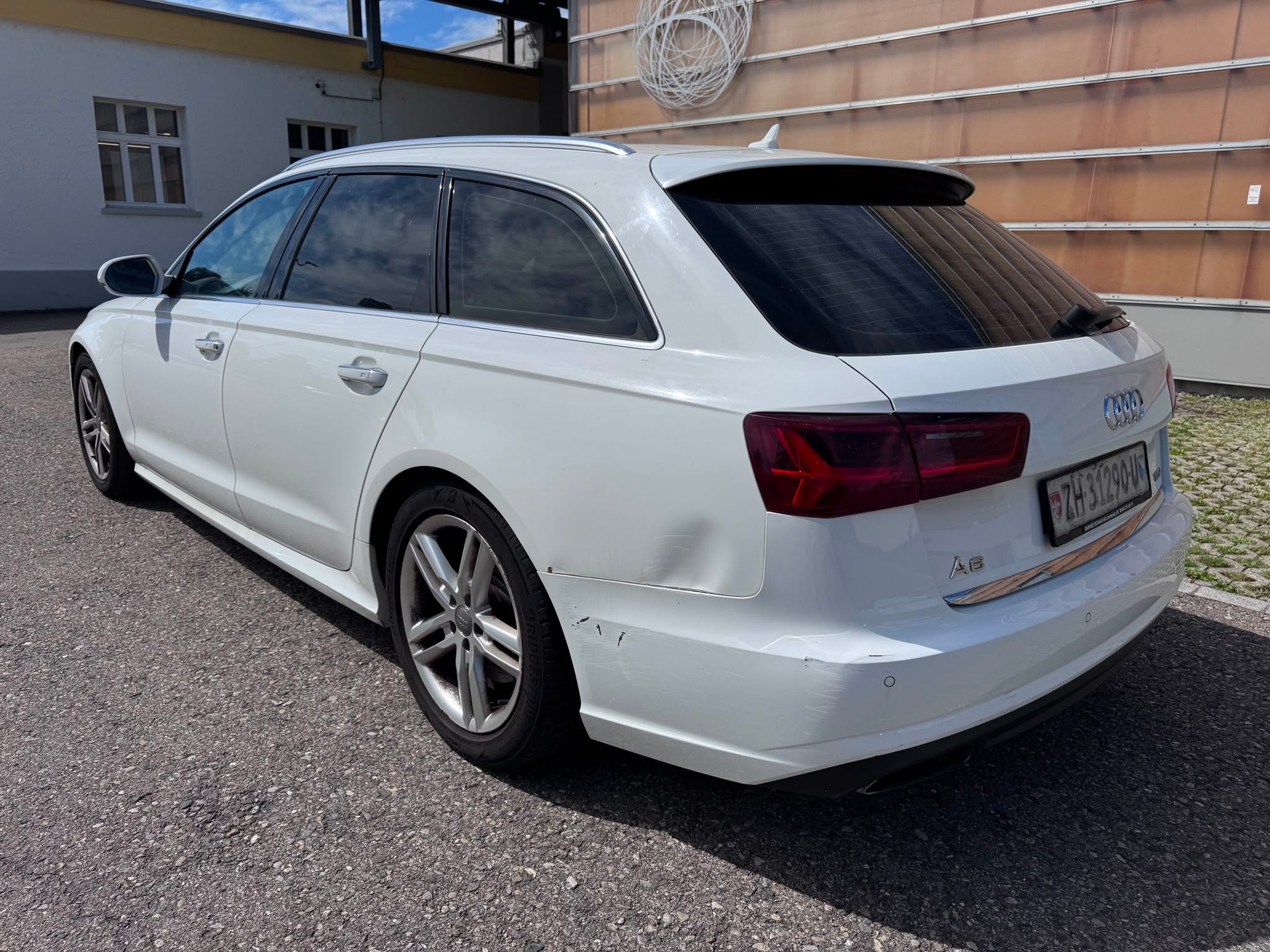 AUDI A6 Avant 2.0 TFSI S-tronic-image-4