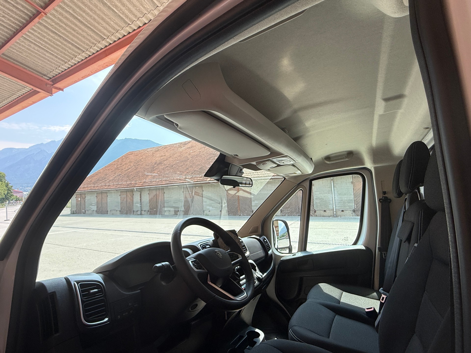 PEUGEOT Boxer 2.2 HDI 435 L4-image-9