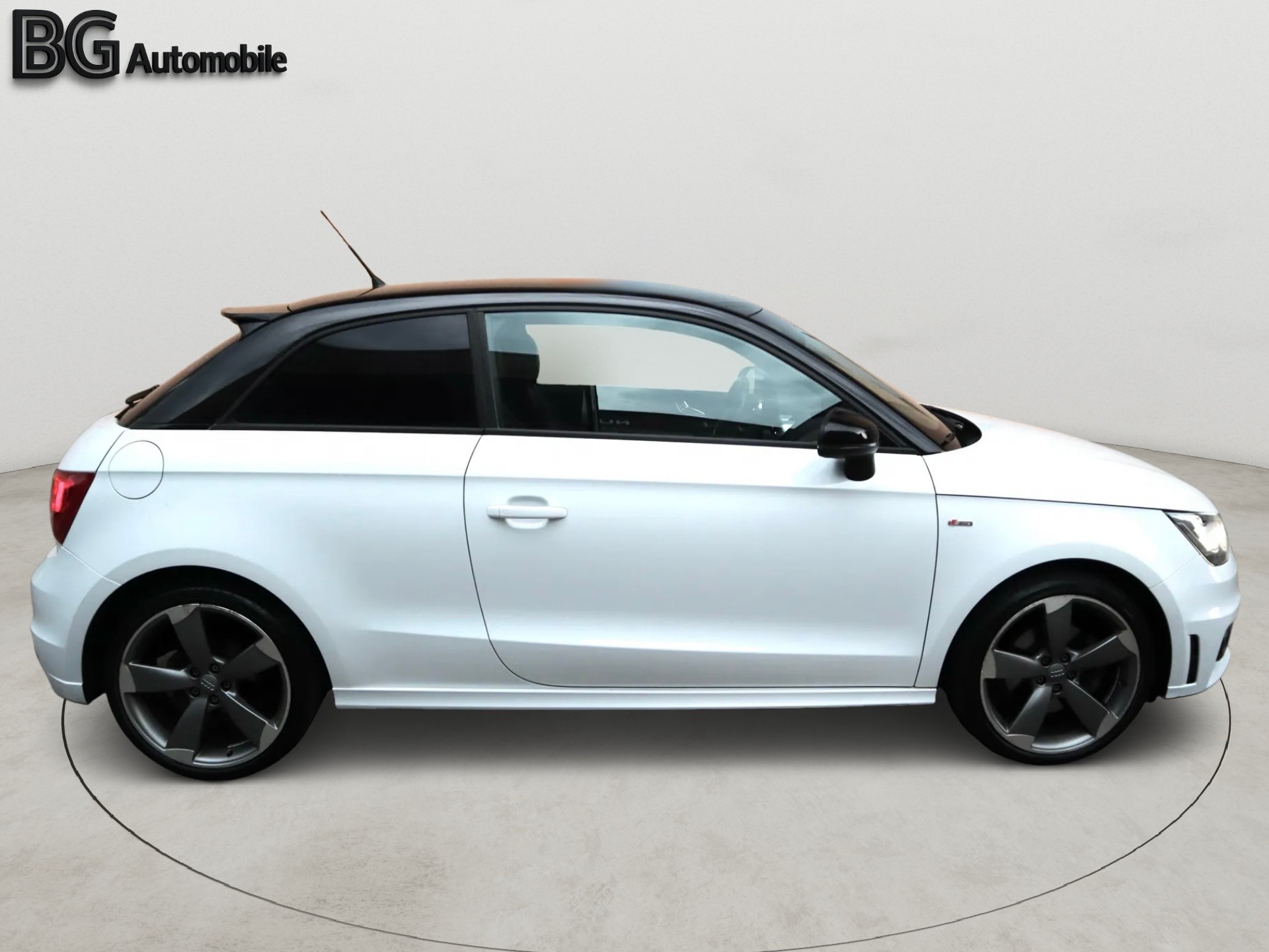 AUDI A1 Sport 1.4 TFSI Ambition S-tronic-image-3