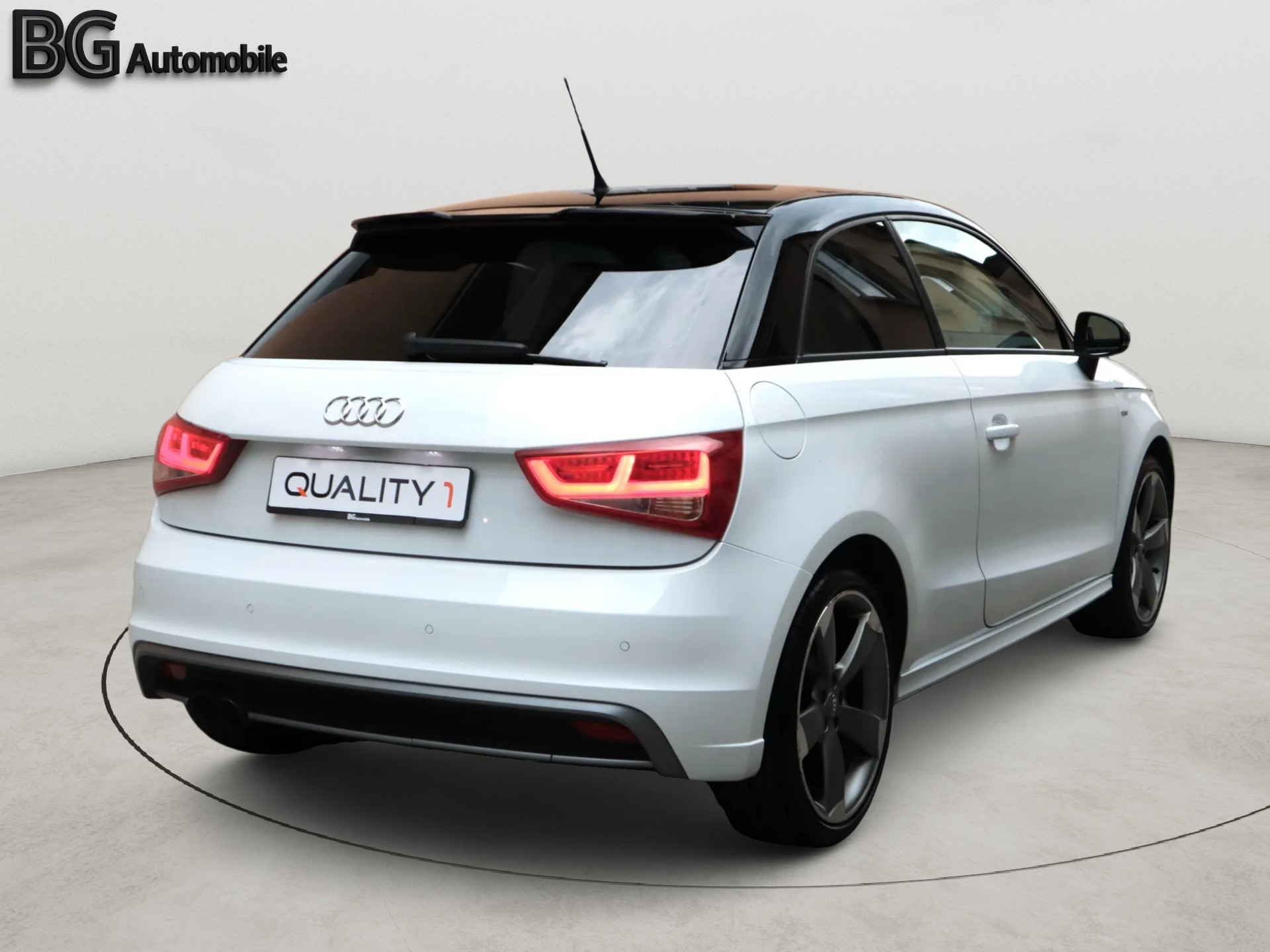 AUDI A1 Sport 1.4 TFSI Ambition S-tronic-image-4