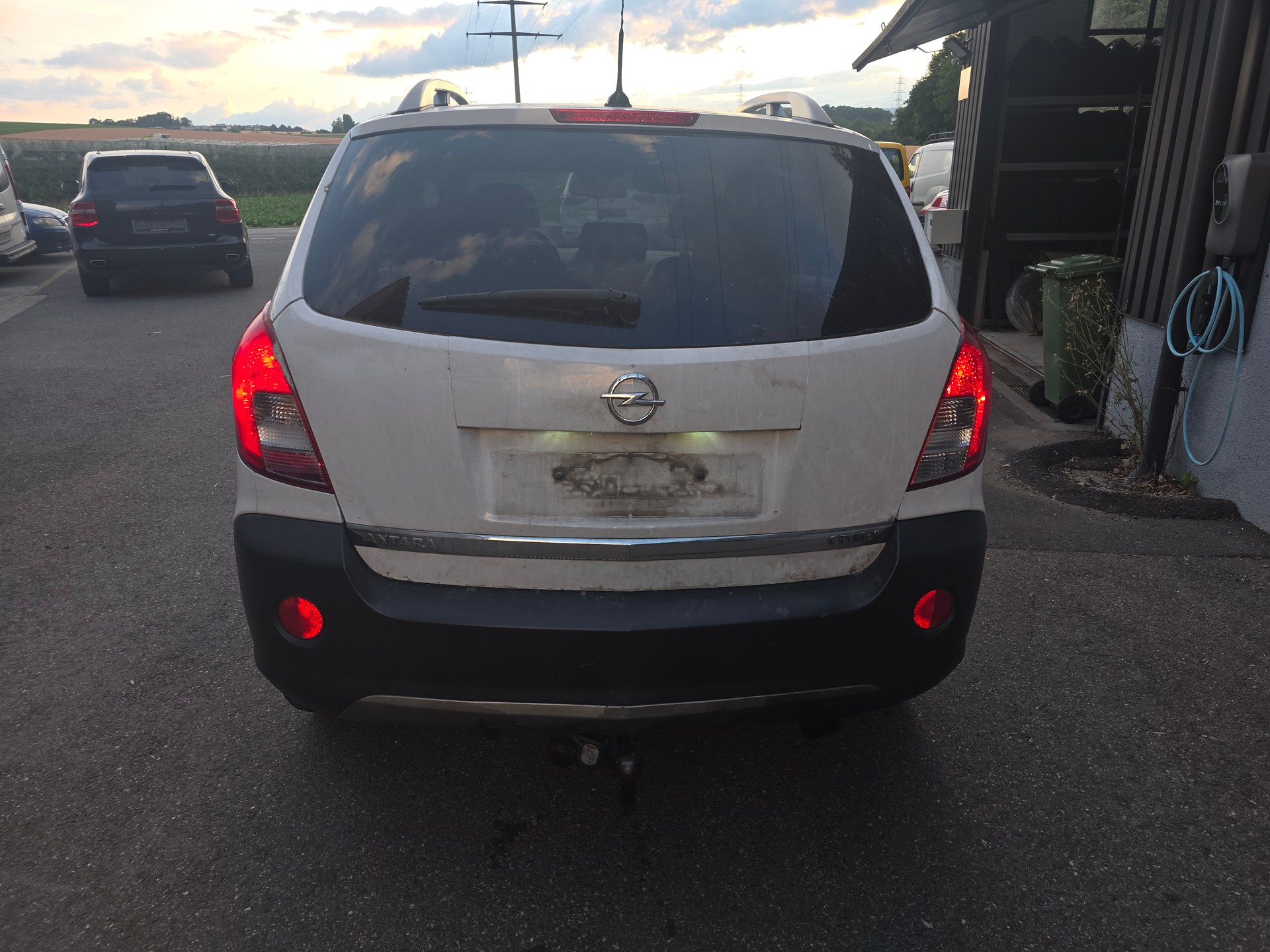 OPEL Antara 2.2 CDTi Cosmo 4WD Automatic-image-12