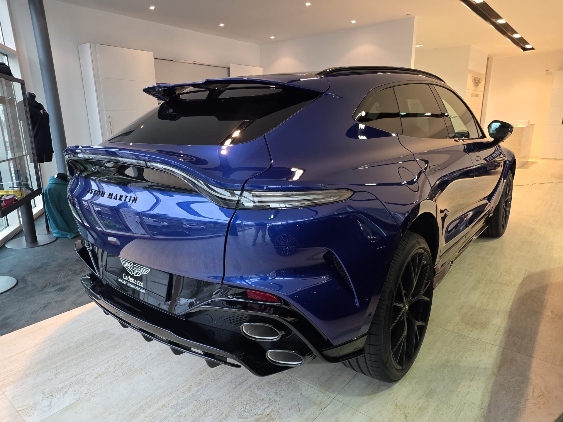 ASTON MARTIN S-image-5