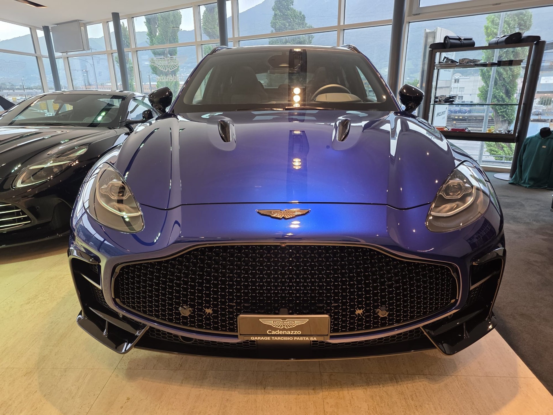 ASTON MARTIN S-image-4