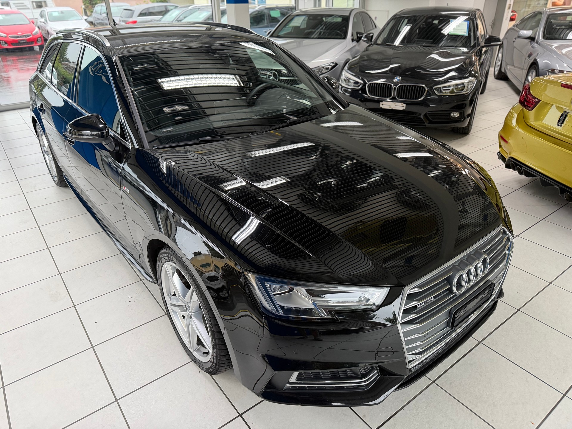AUDI A4 Avant 3.0 TDI quattro S-tronic S-LINE-image-2