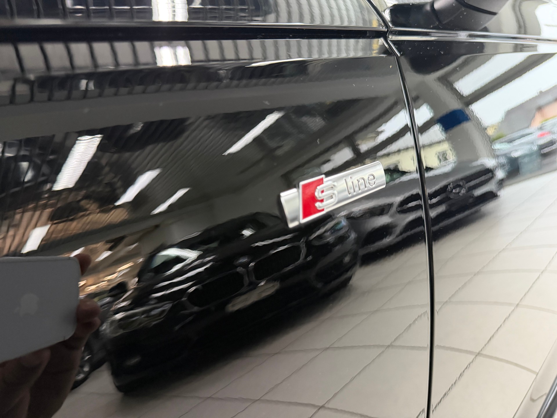AUDI A4 Avant 3.0 TDI quattro S-tronic S-LINE-image-19