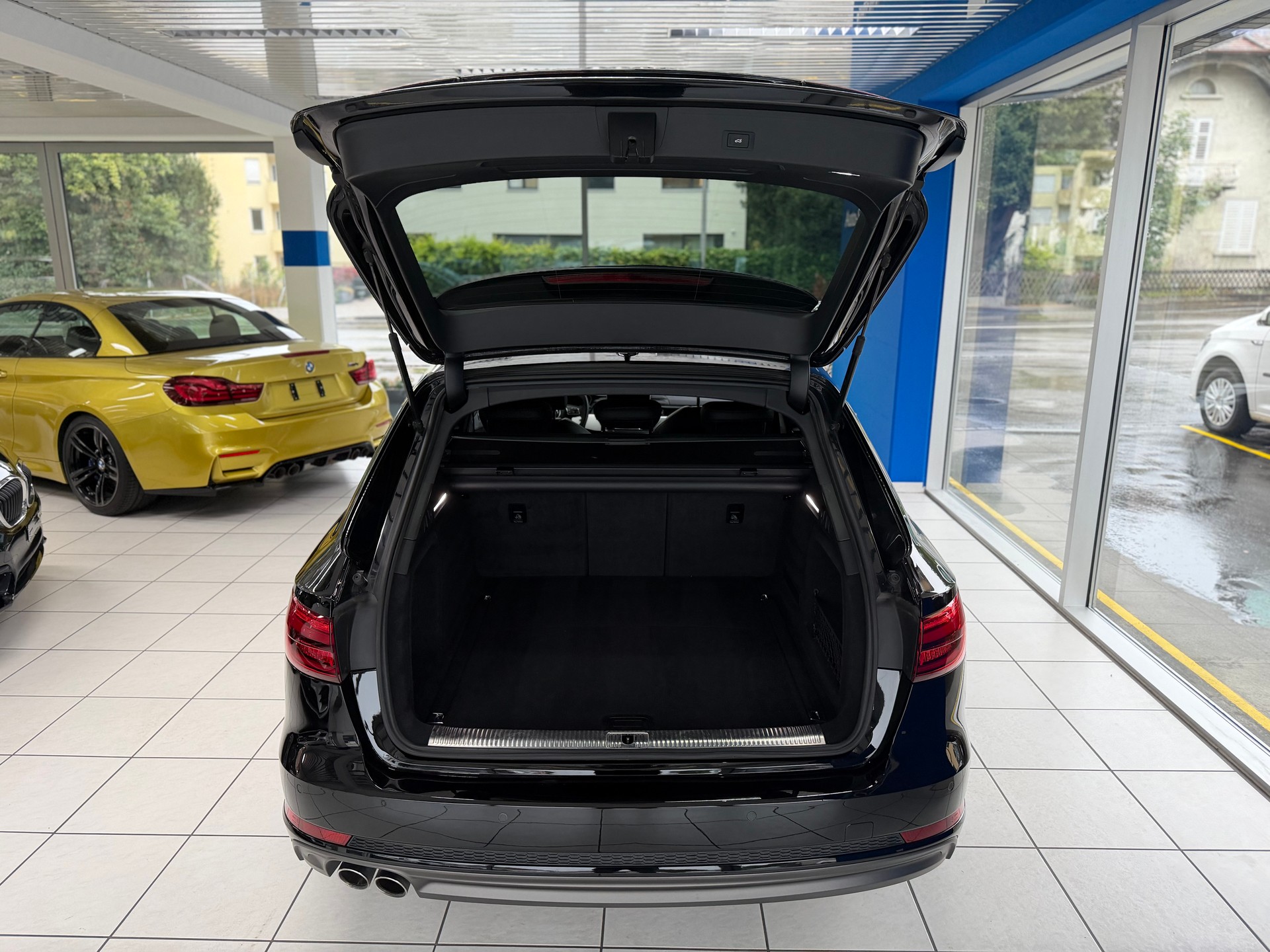 AUDI A4 Avant 3.0 TDI quattro S-tronic S-LINE-image-8