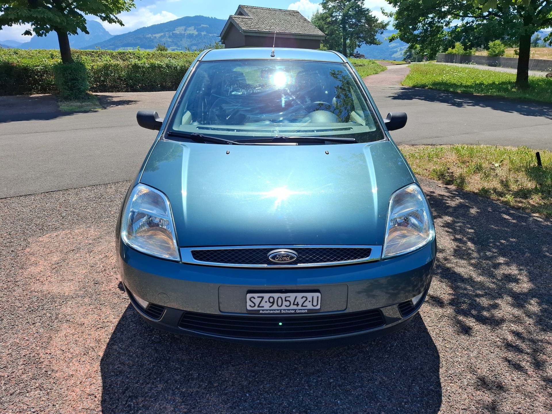 FORD Fiesta 1.4 16V Ghia-image-1