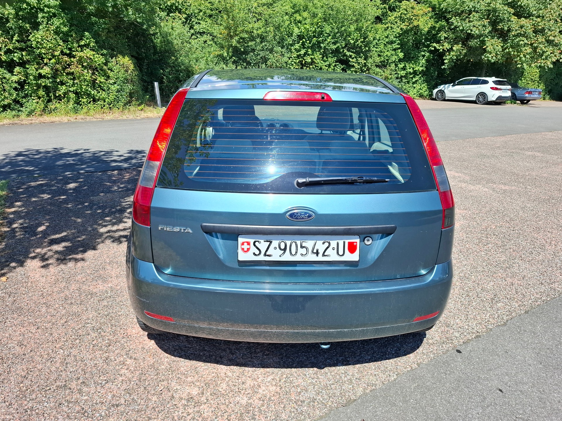 FORD Fiesta 1.4 16V Ghia-image-7