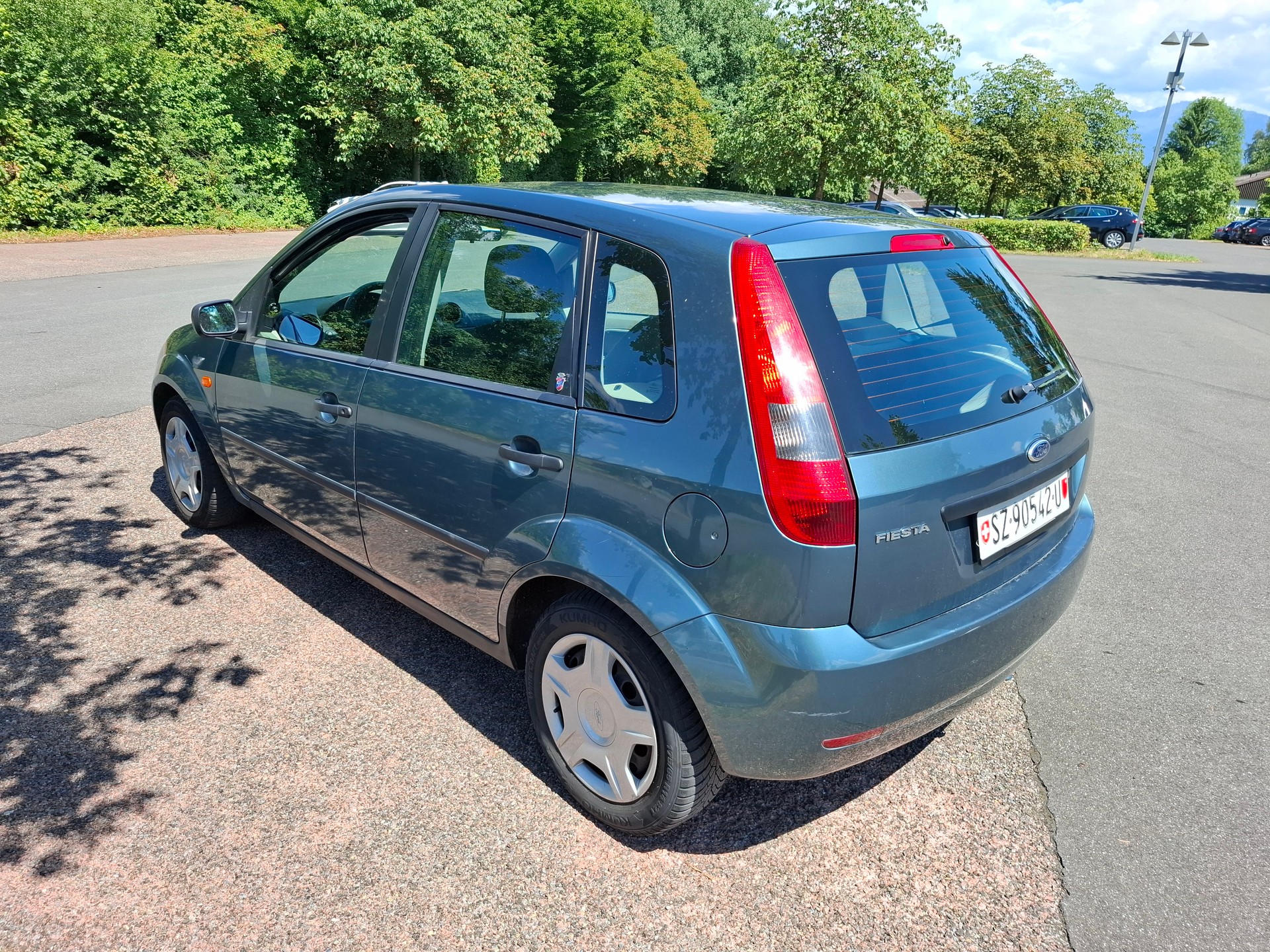 FORD Fiesta 1.4 16V Ghia-image-6