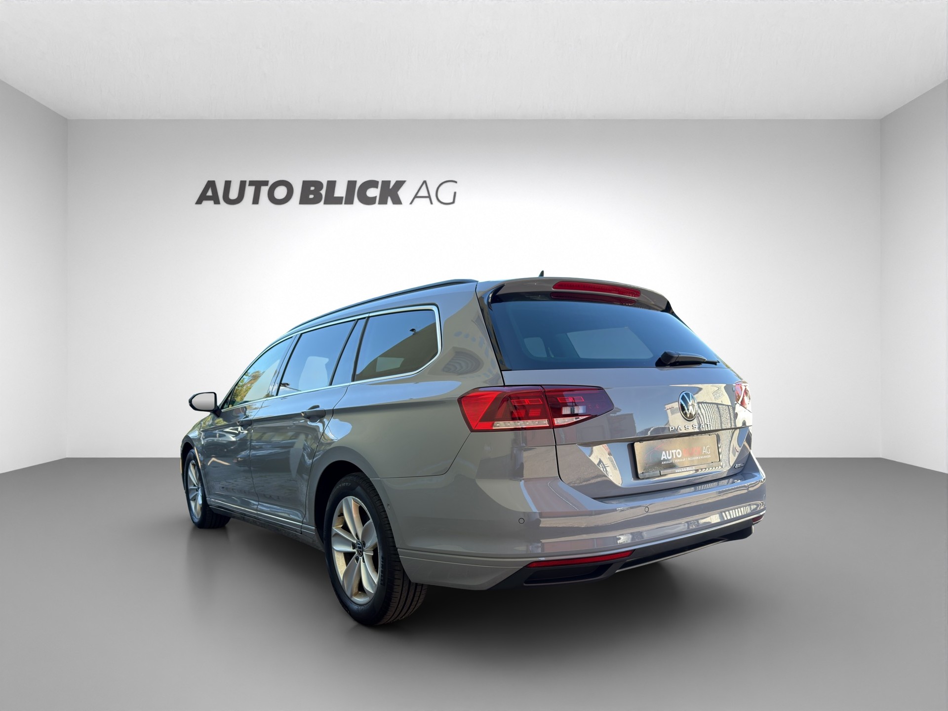 VW Passat 2.0 TDI BMT Business 4Motion DSG-image-6