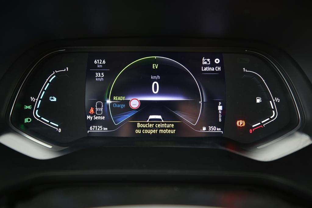 RENAULT Captur 1.6 E-Tech techno-image-14