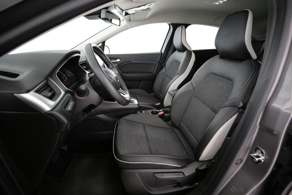 RENAULT Captur 1.6 E-Tech techno-image-3