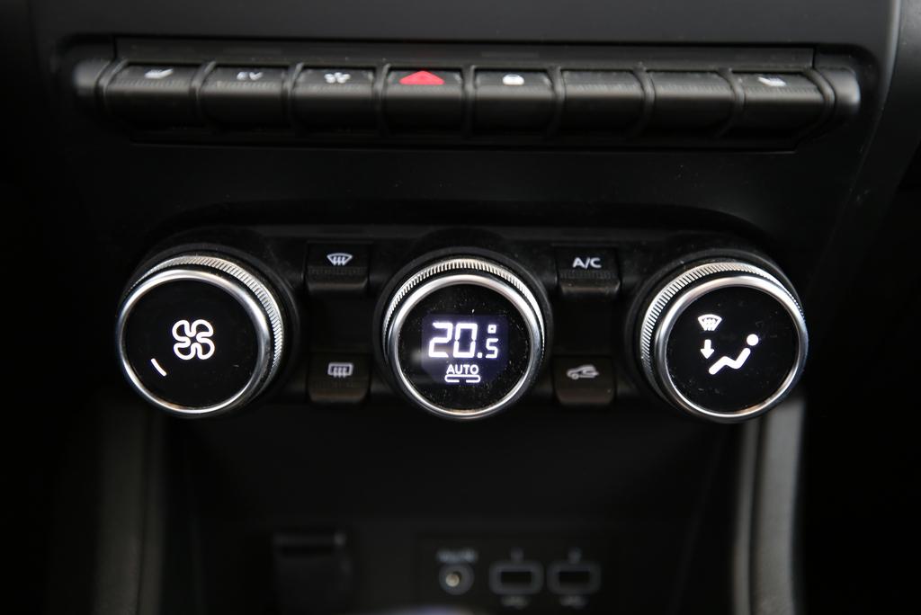 RENAULT Captur 1.6 E-Tech techno-image-6