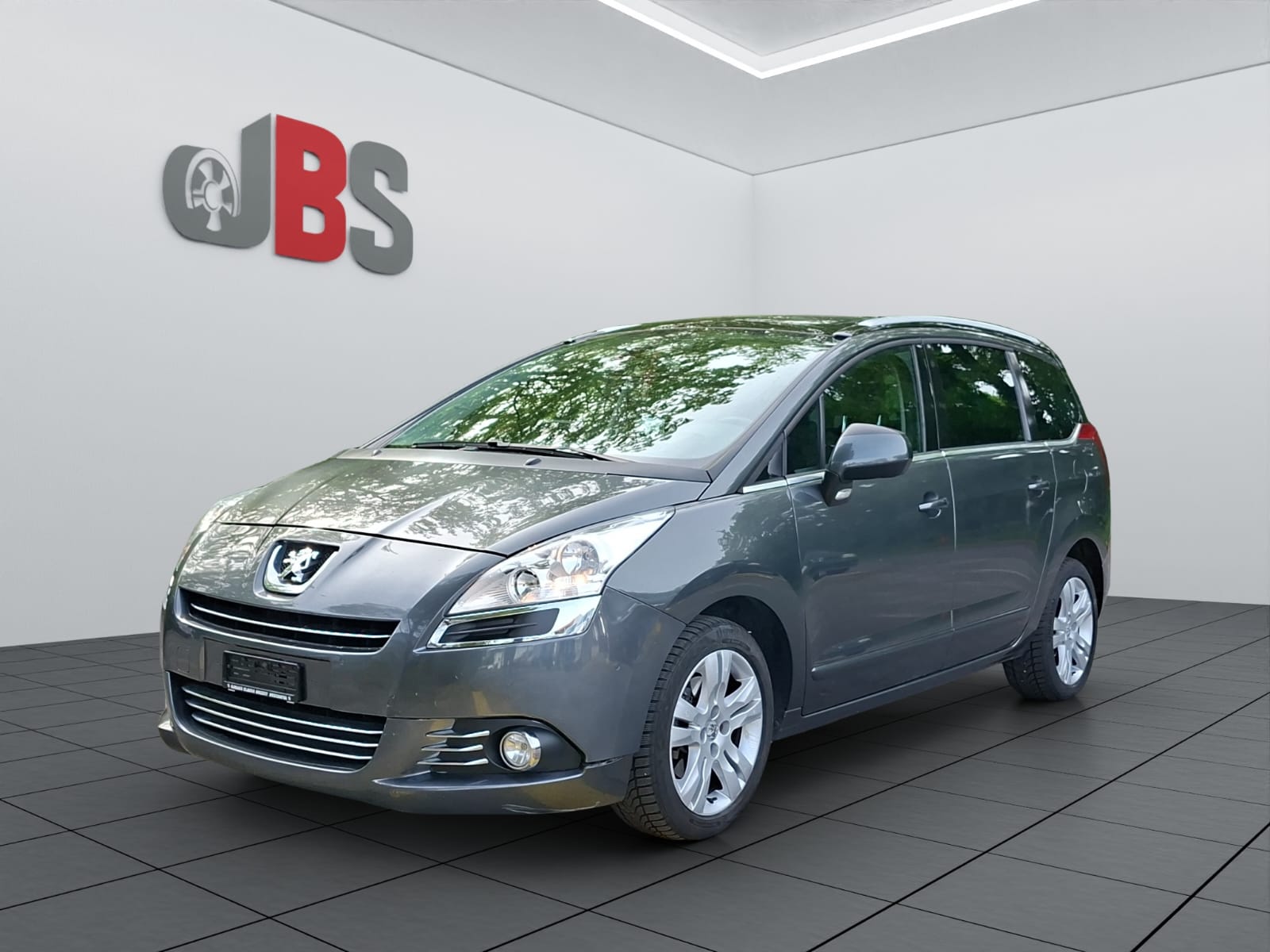 PEUGEOT 5008 1.6 16V T Allure Automatic-image-0