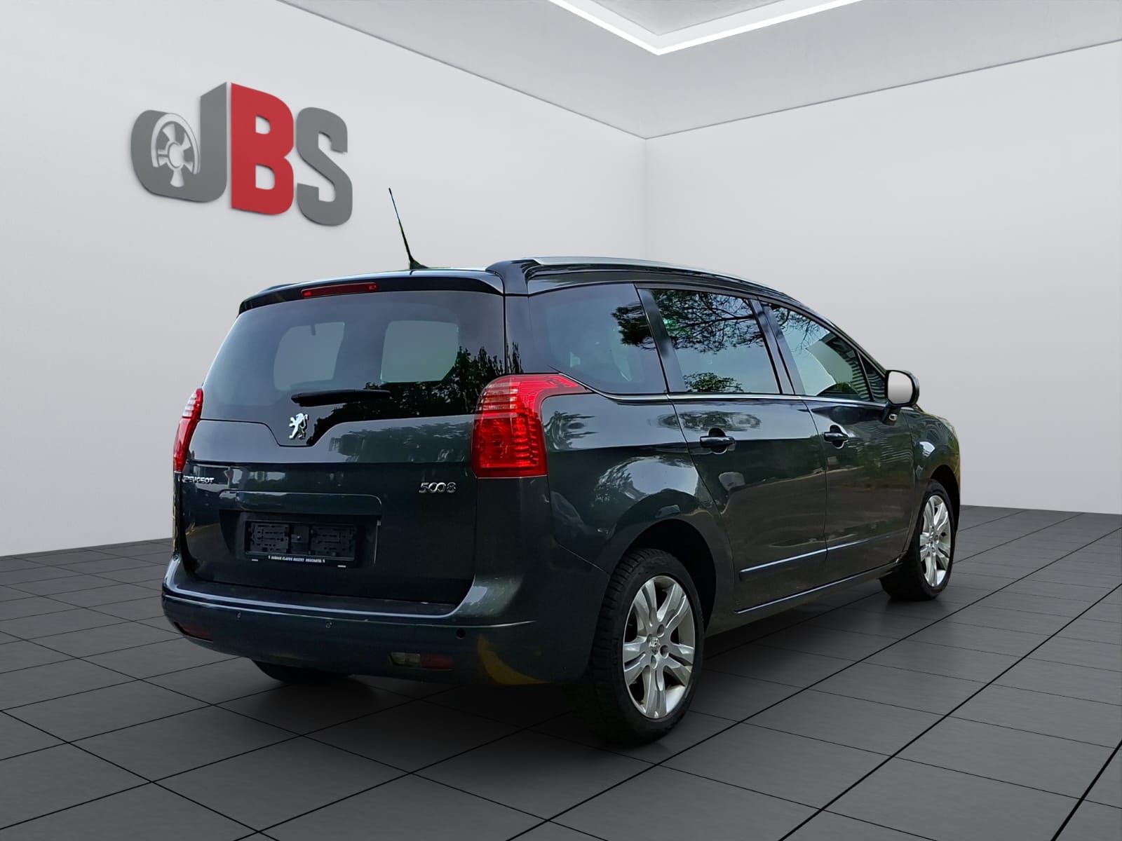 PEUGEOT 5008 1.6 16V T Allure Automatic-image-7