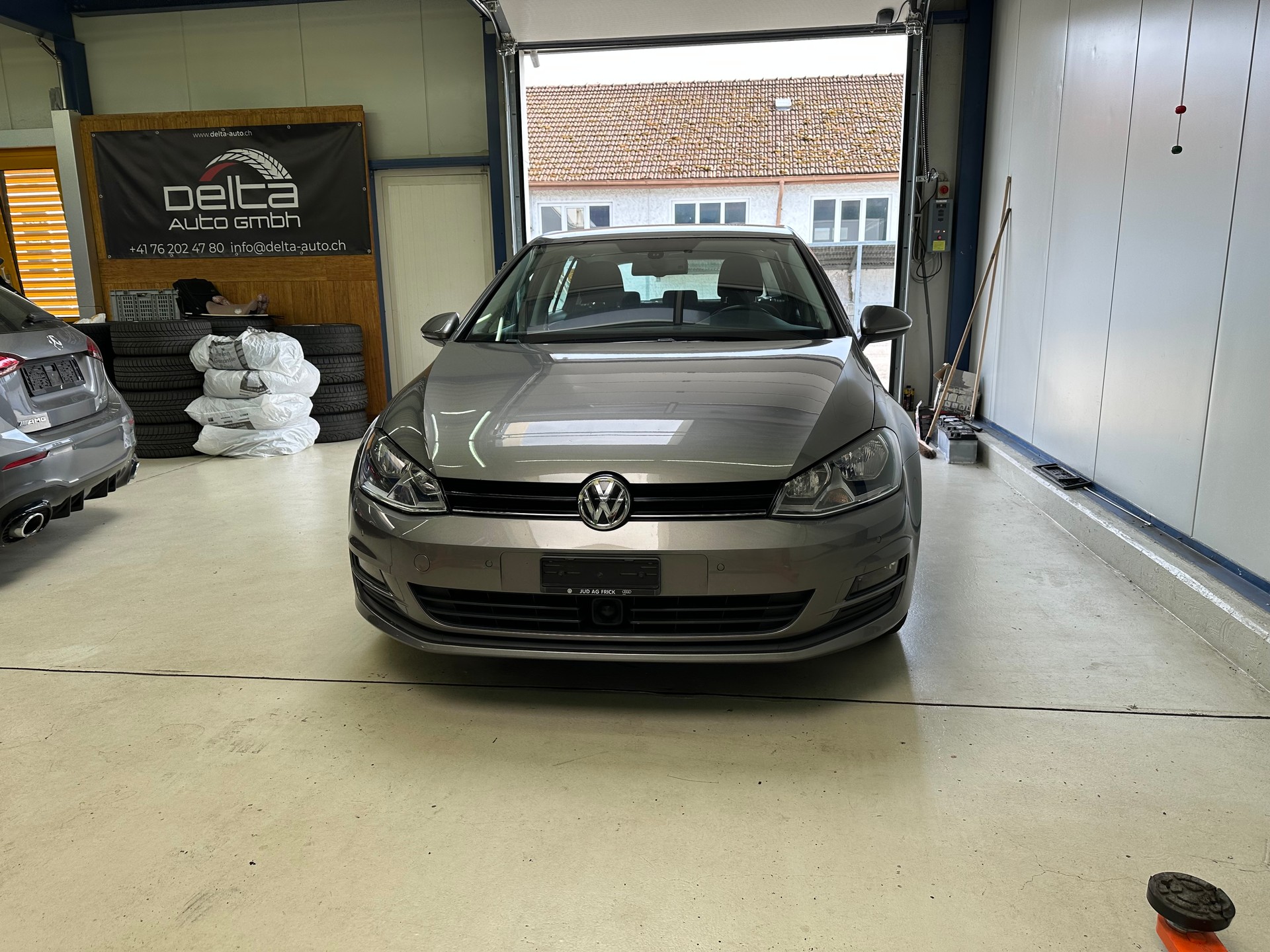 VW Golf 1.4 TSI Highline-image-2