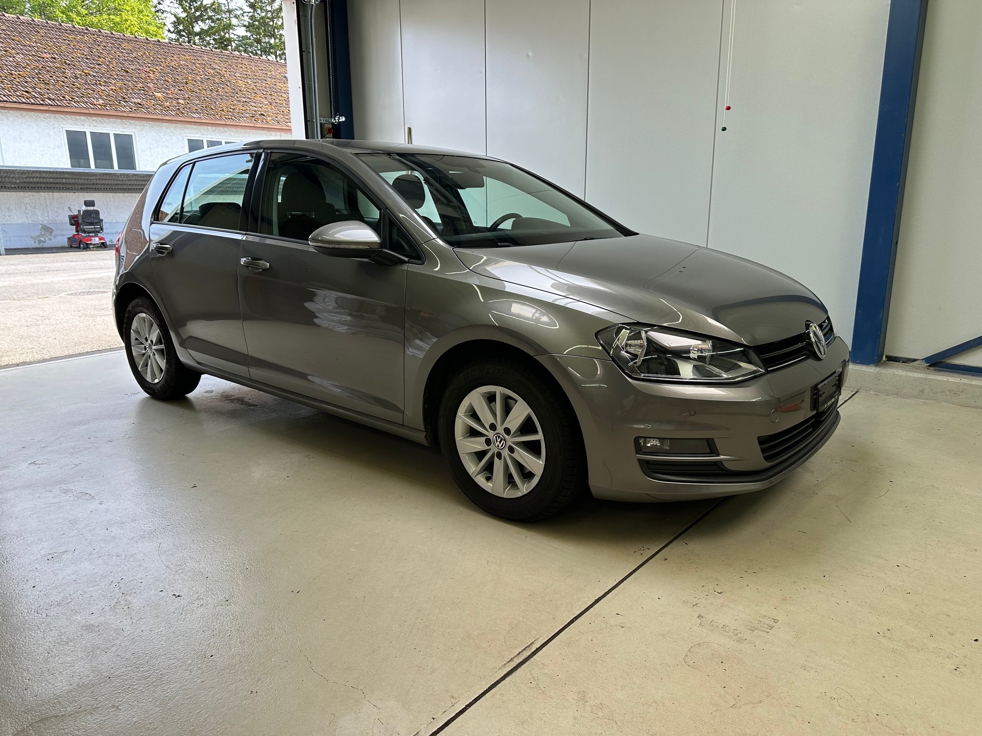 VW Golf 1.4 TSI Highline-image-1