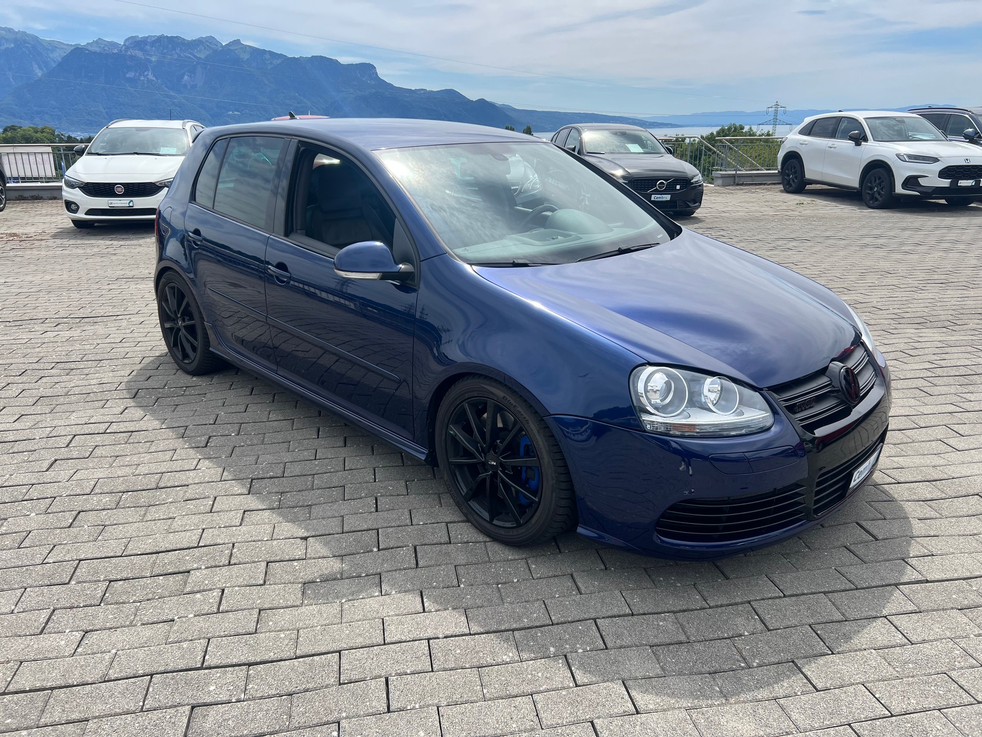 VW Golf VI R32 V6 4Motion DSG-image-0
